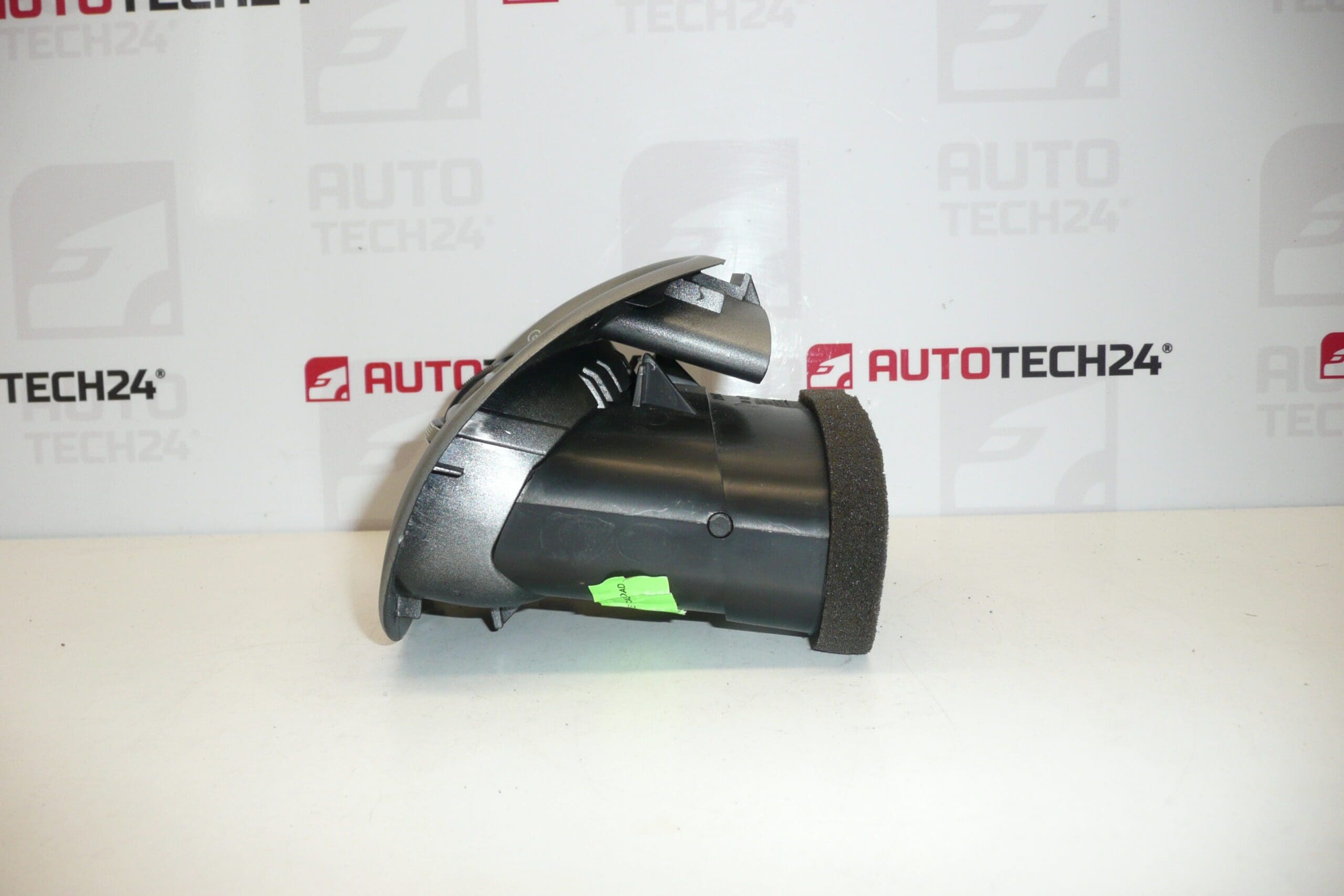 Odpowietrznik Citroën Xsara Picasso 9631280077 8264AV