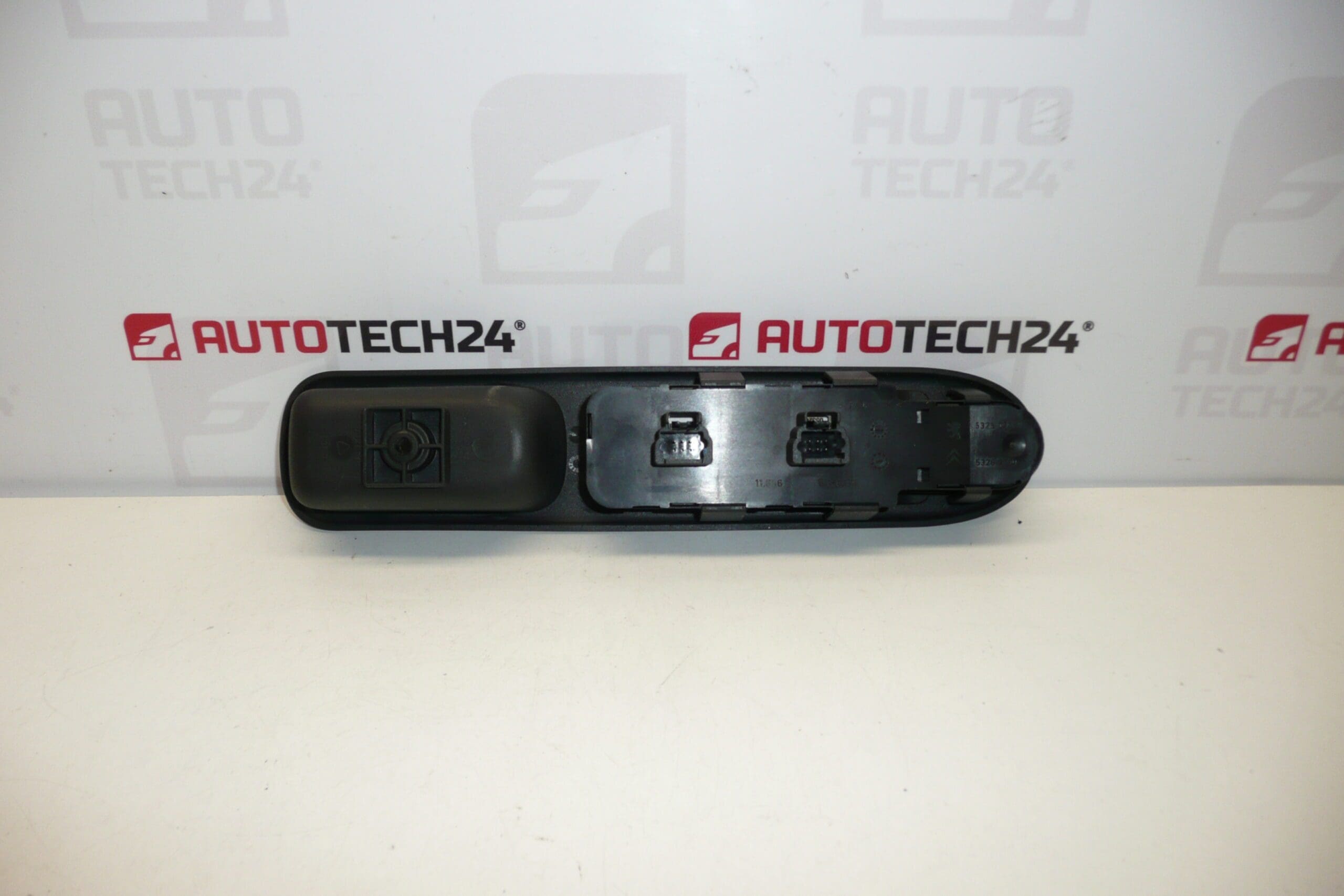 Podnośnik szyby Peugeot 307 05-07 96531123XT 6554KS 6554KT