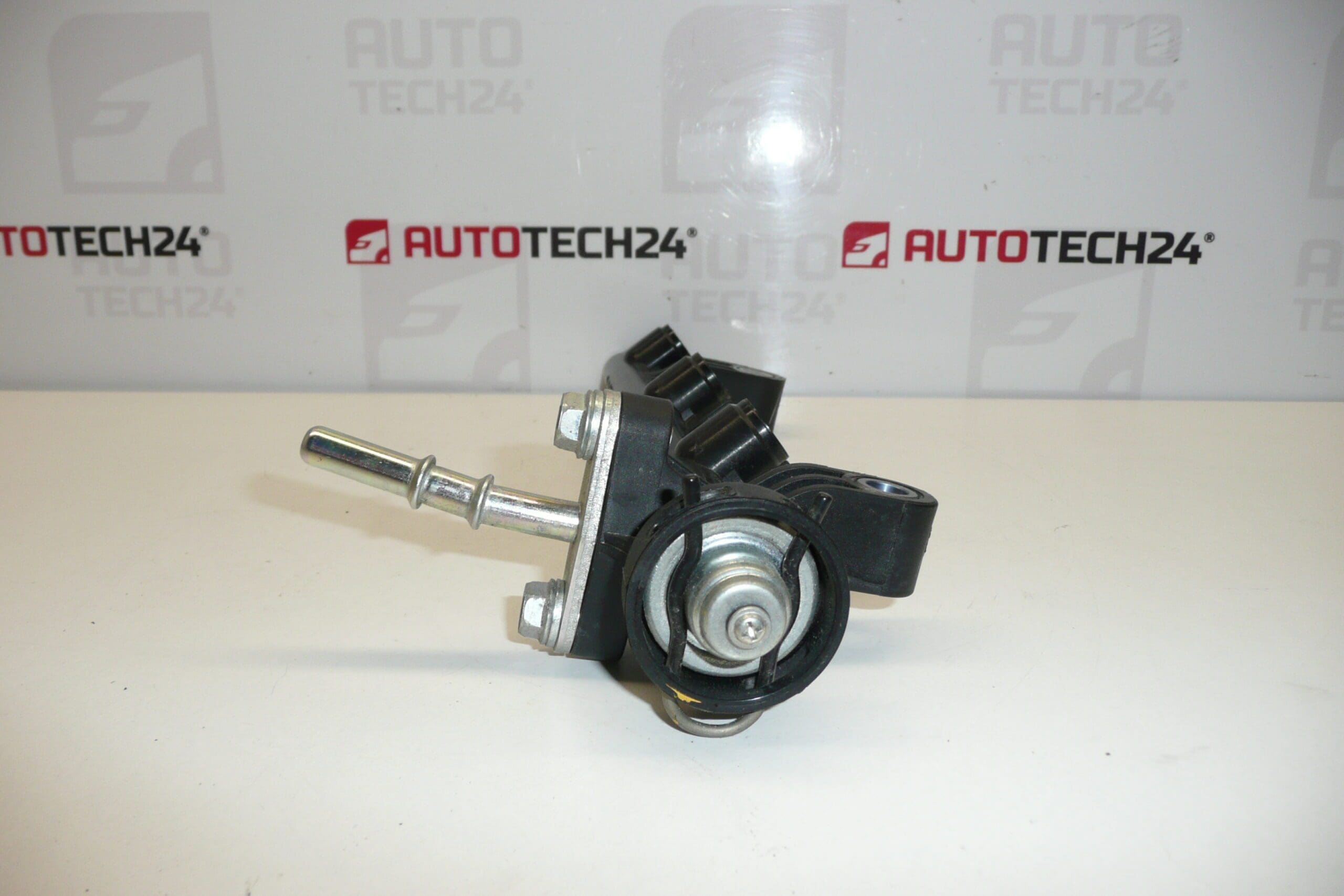 Rampa wtryskowa Citroën Peugeot 23814-0Q010-A 1579JP