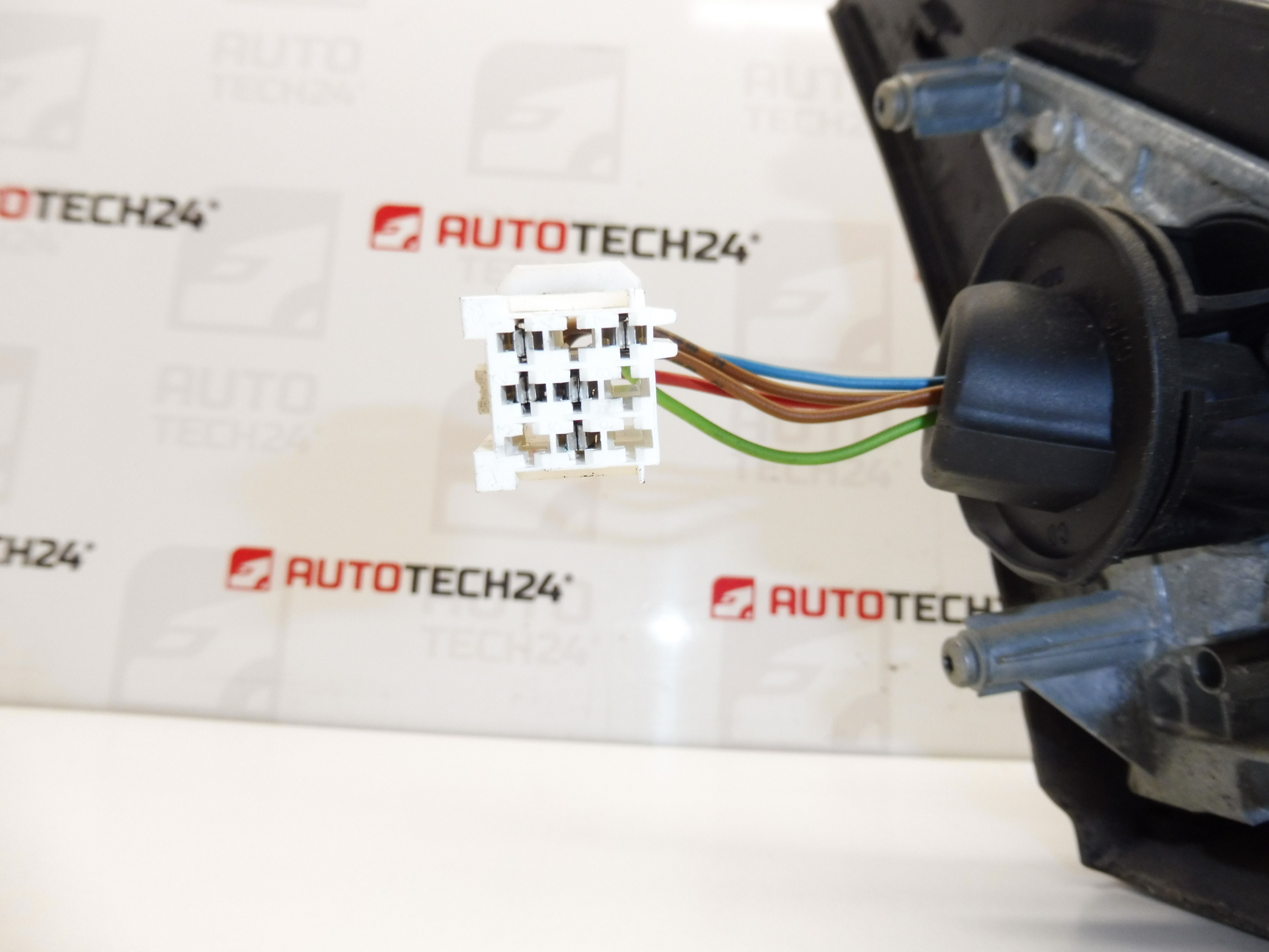 Lusterko lewe niebieskie EGE Peugeot 206 8153KQ