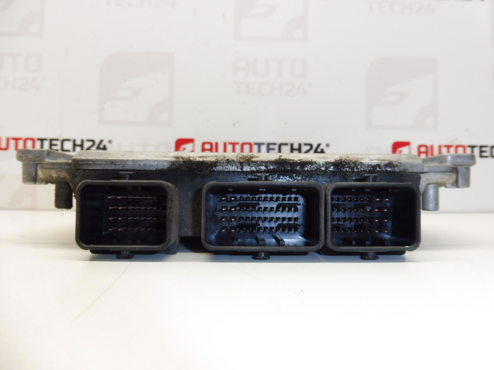 Sterownik Bosch EDC15C2 2.2 HDI 0281011779 9659520280