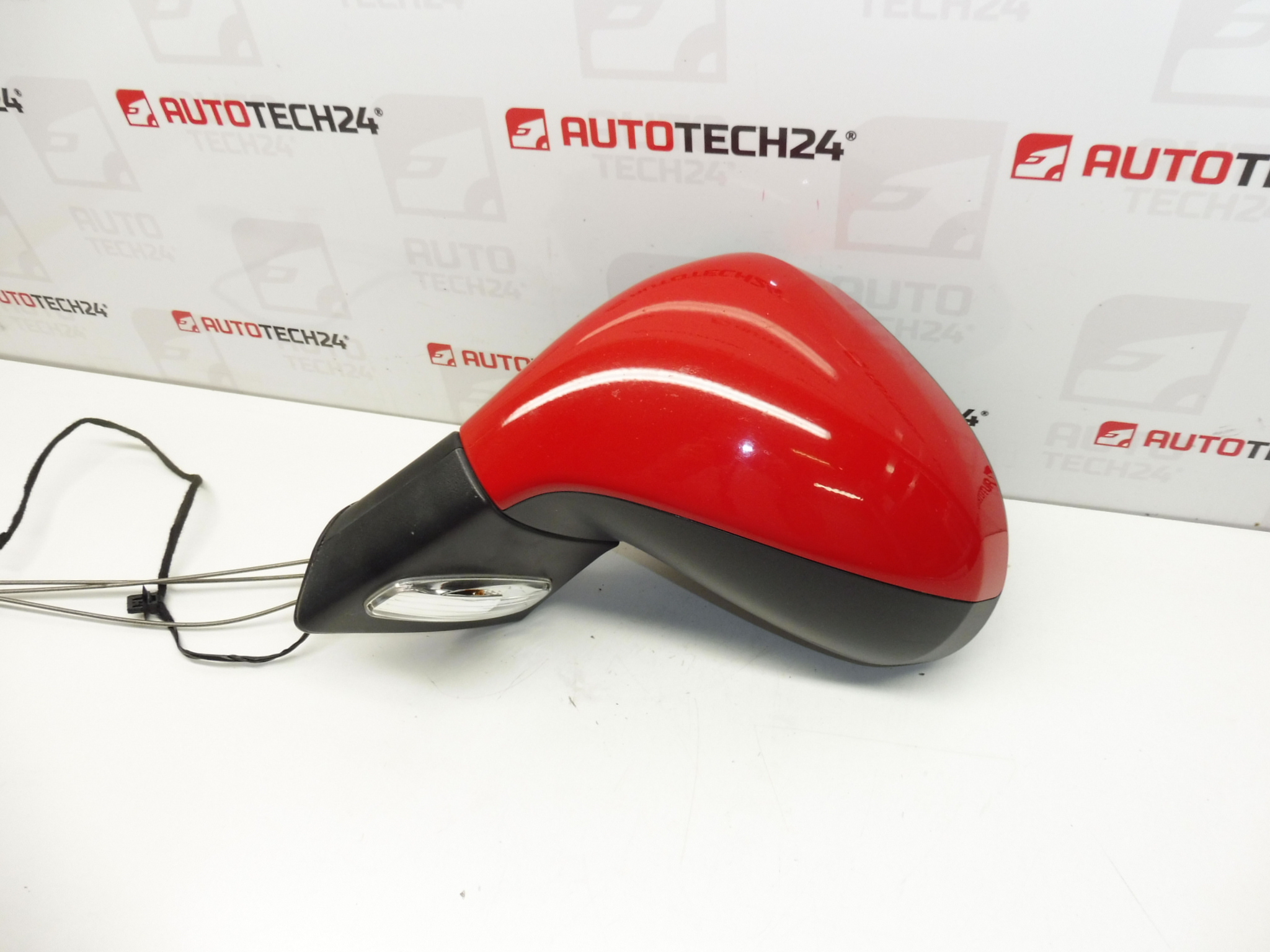 Lusterko lewe Peugeot 207 KKNB 96805881XT 8149ZE