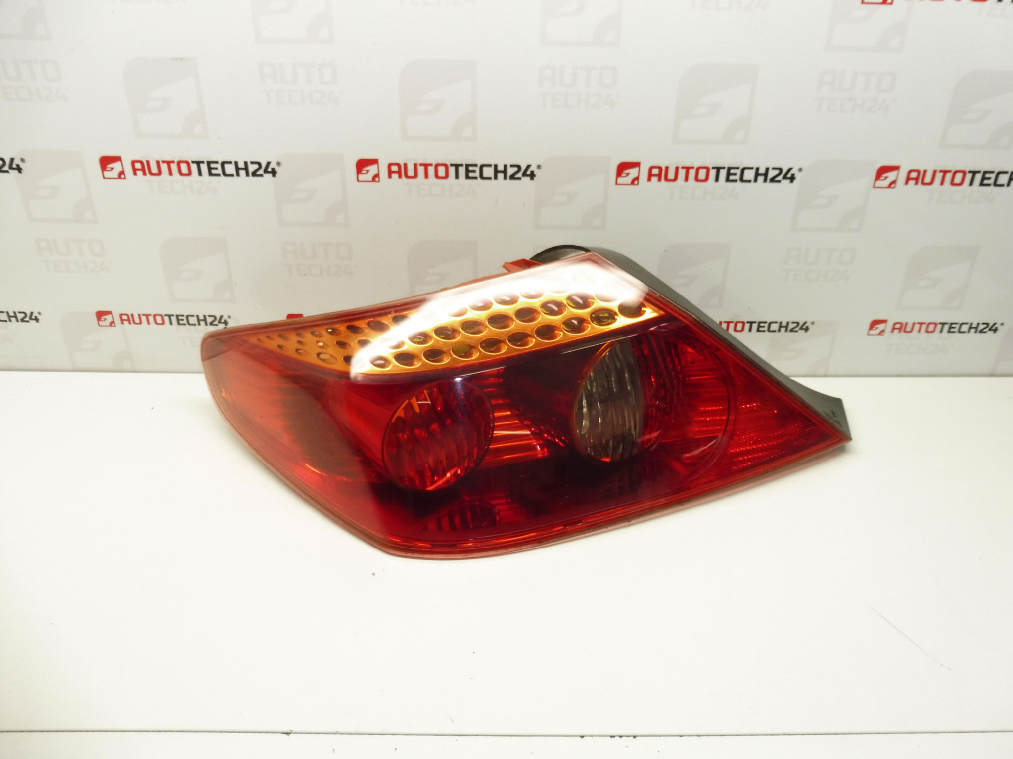 Lampa tylna lewa Peugeot 407 COUPÉ 9648537680 6350Y1