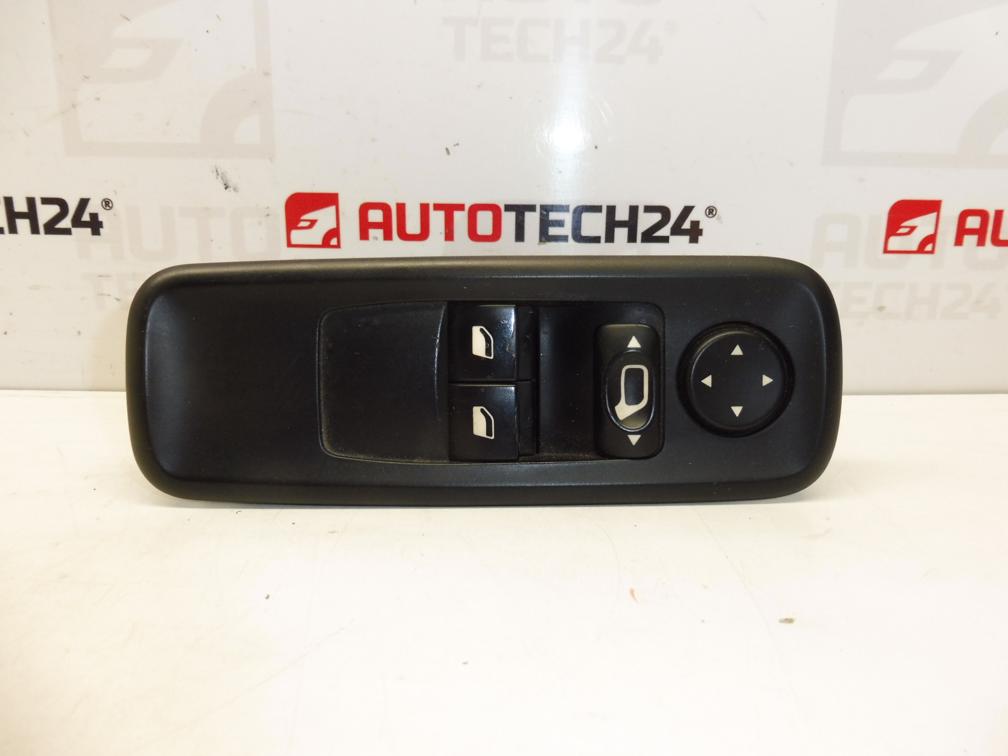 Kierowca Citroën C8 Peugeot 807 14996350XT 6554RV