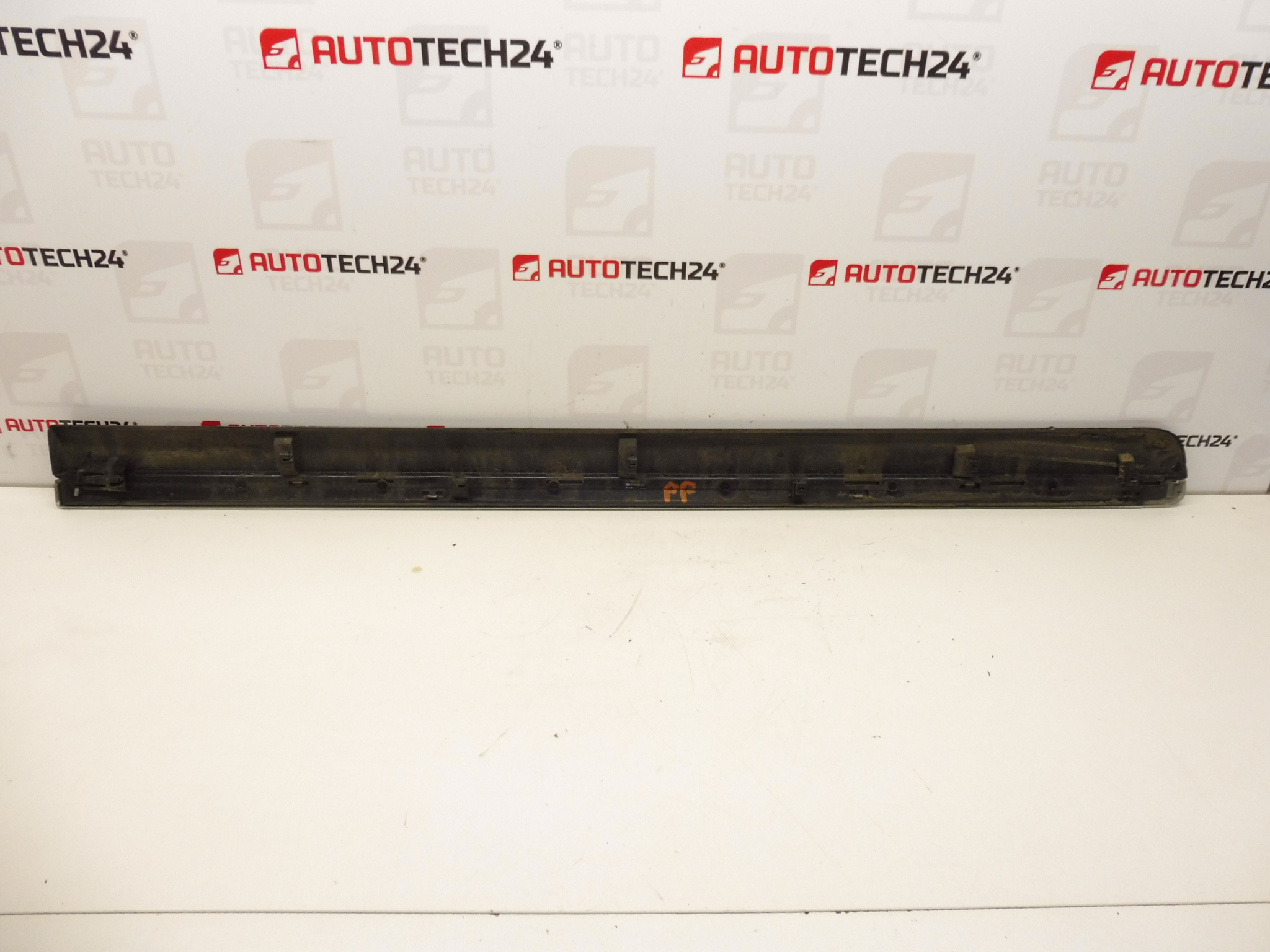 Listwa Drzwi Przedni Prawy Citroen C8 Peugeot 807 EYJ 1401028477 8545GJ