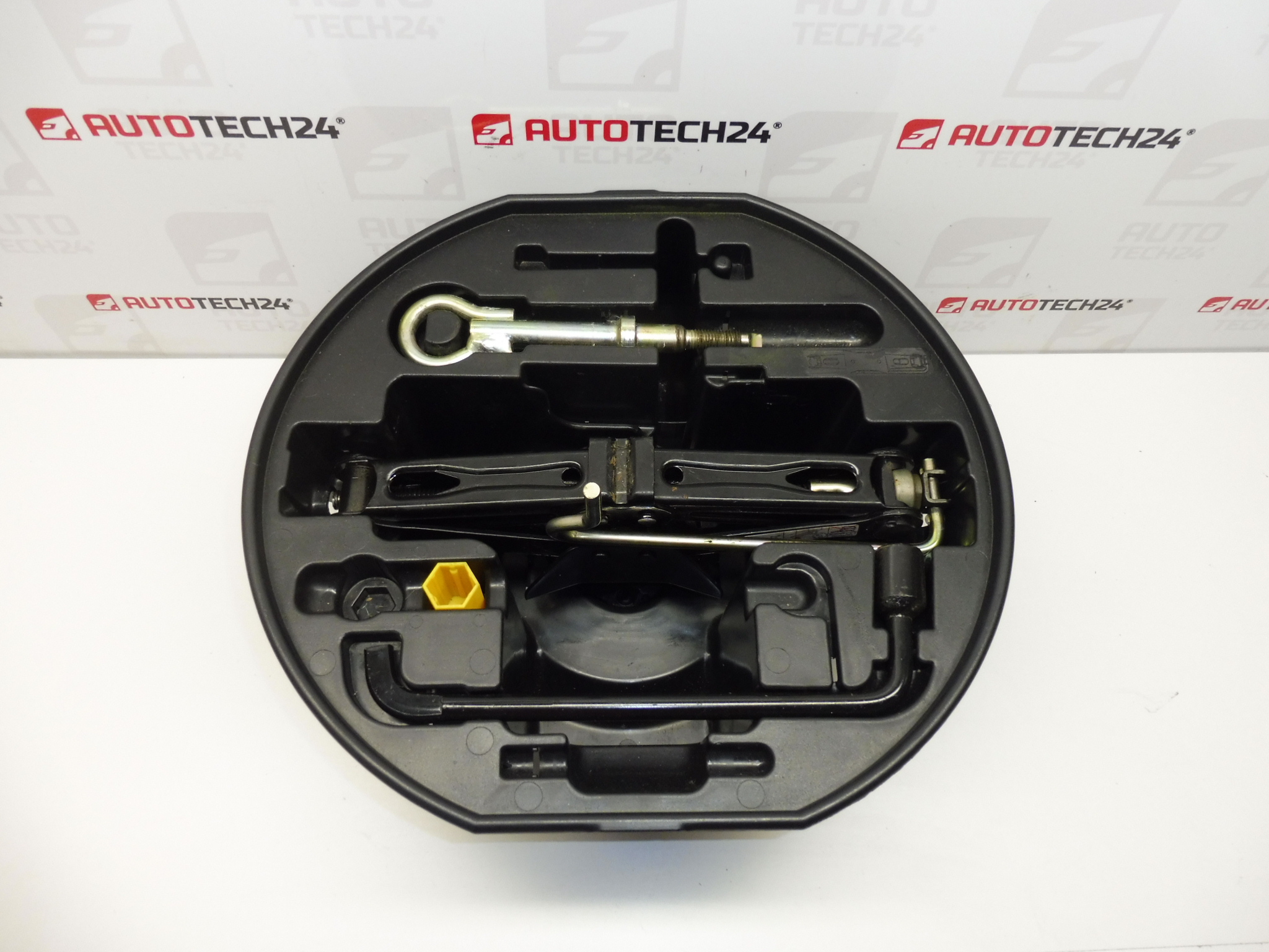 Narzędzie, dźwignia, klucz, ucho holownicze Peugeot 307 673687 672594 671739