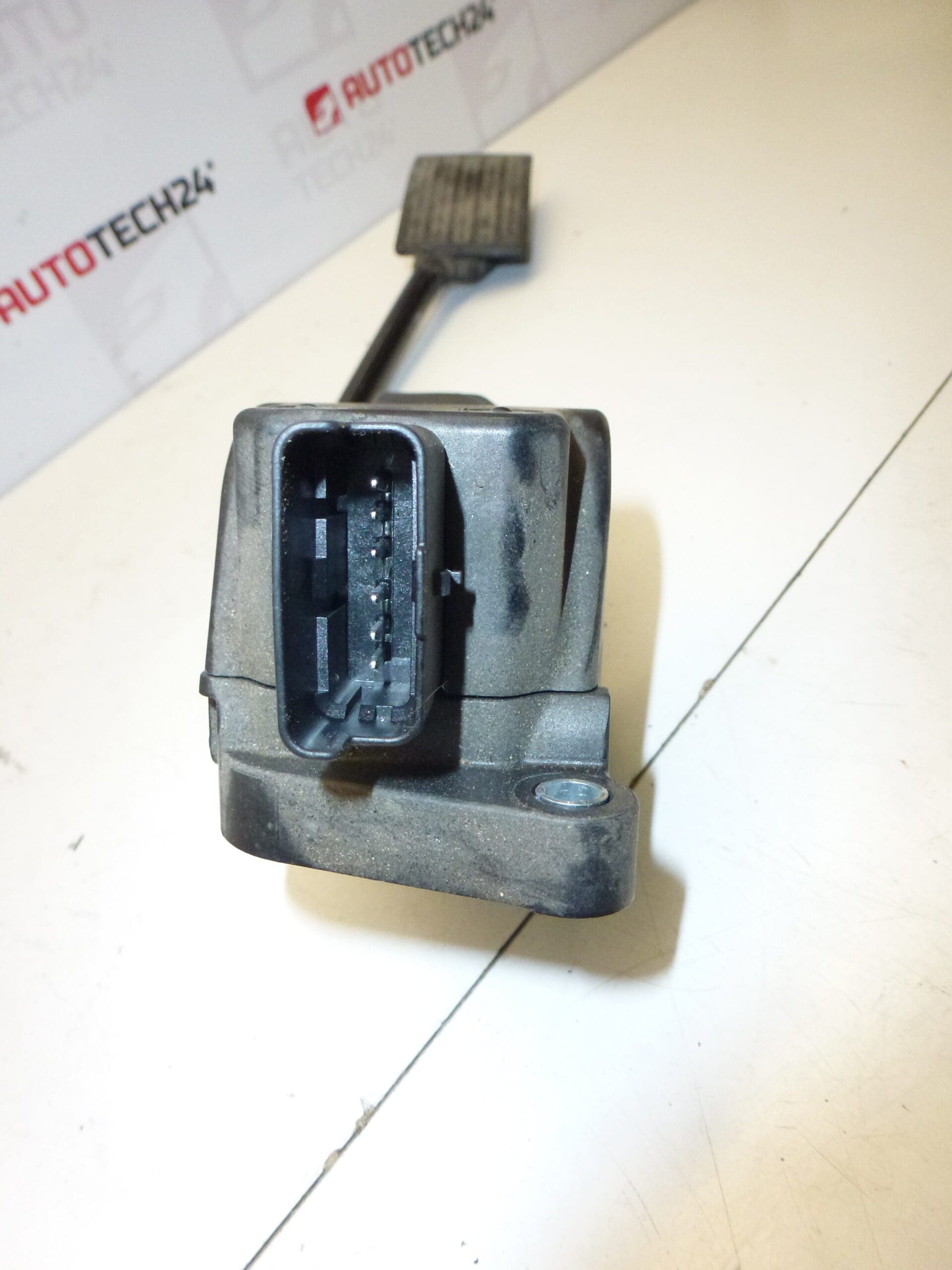 Pedał gazu Citroën Peugeot Bosch 0280755159 9686212980 1601EP