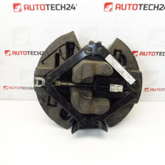 Narzędzia, dźwignia, kluczyk, ucho holownicze Peugeot 307 do 15 kół