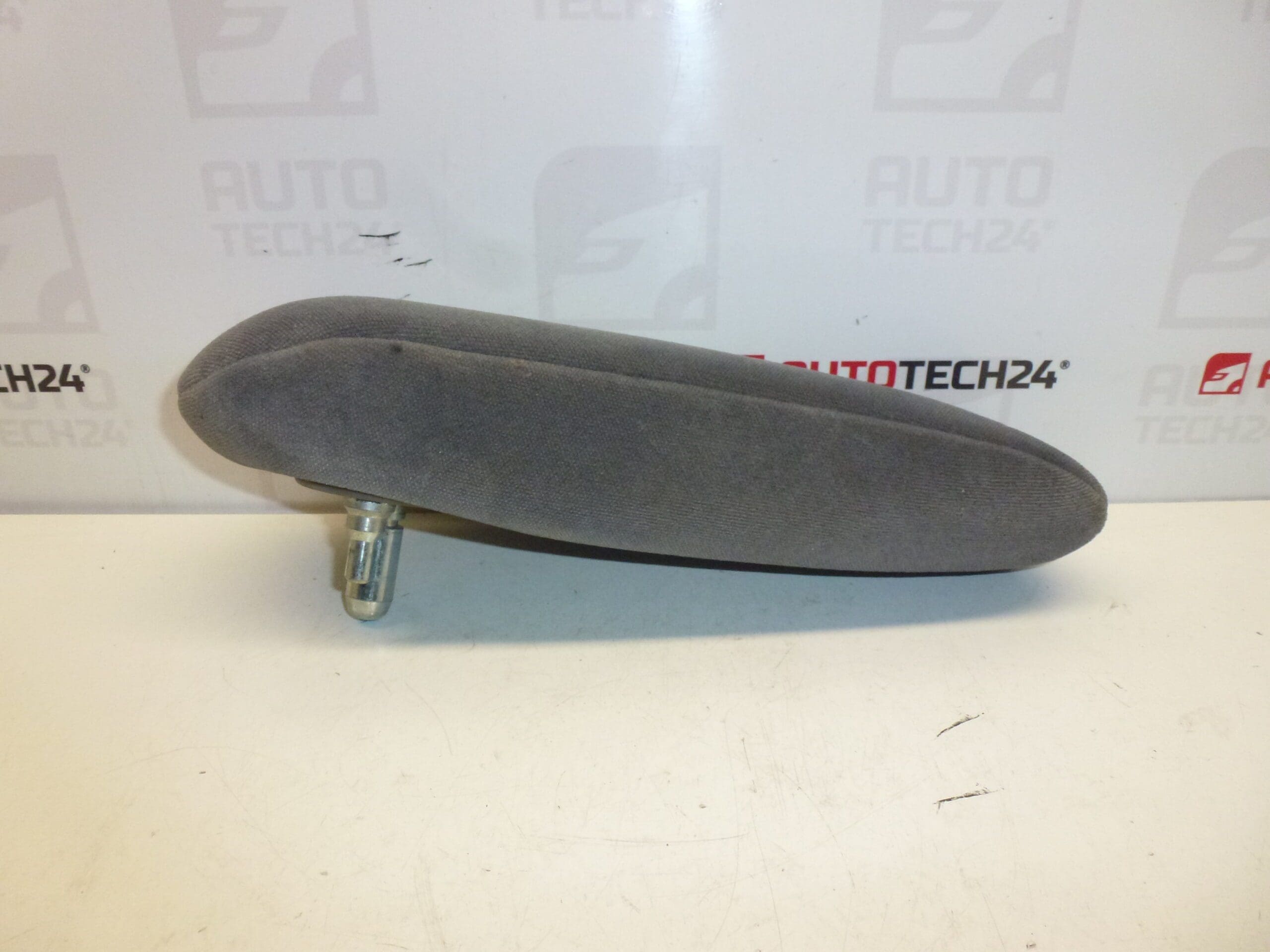 Podłokietnik prawy Citroën Peugeot 8830Y1