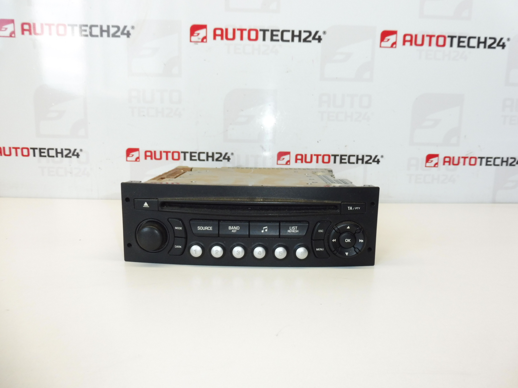 Radio samochodowe z CD Siemens RD4 N1 - 00 Citroën Peugeot 96537894XT 6564L6