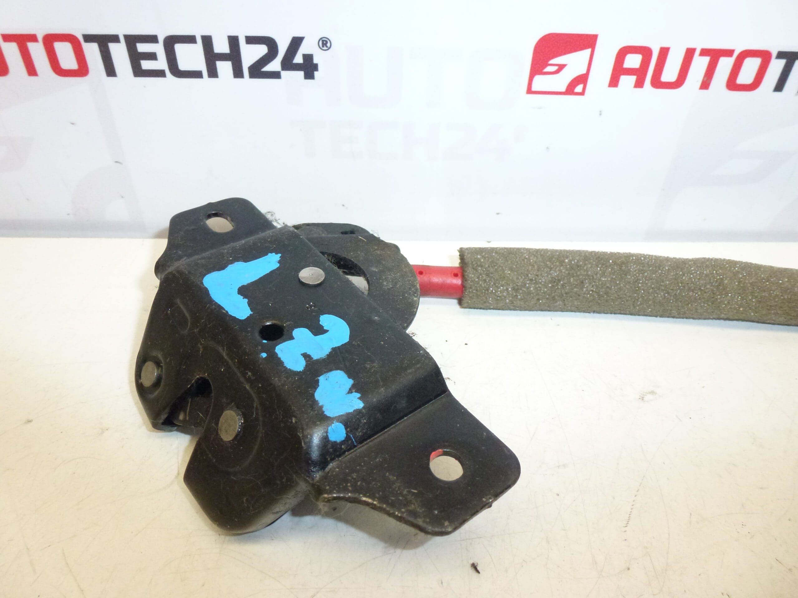 Zamek drzwi skrzydłowych dolnych lewych Citroën Berlingo II 8726C6