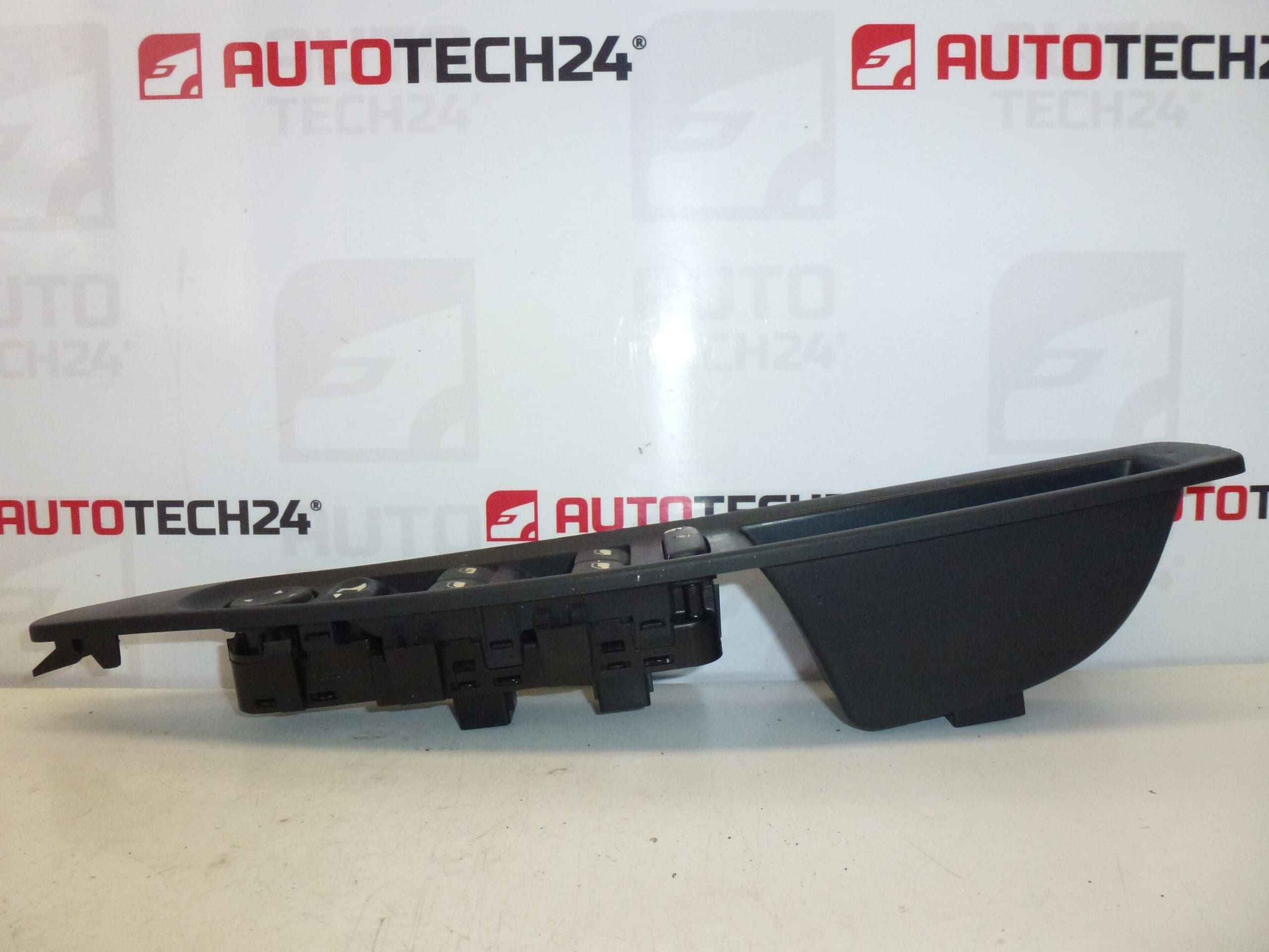 Sterowanie szybami Citroën C4 9651464577 6554HA