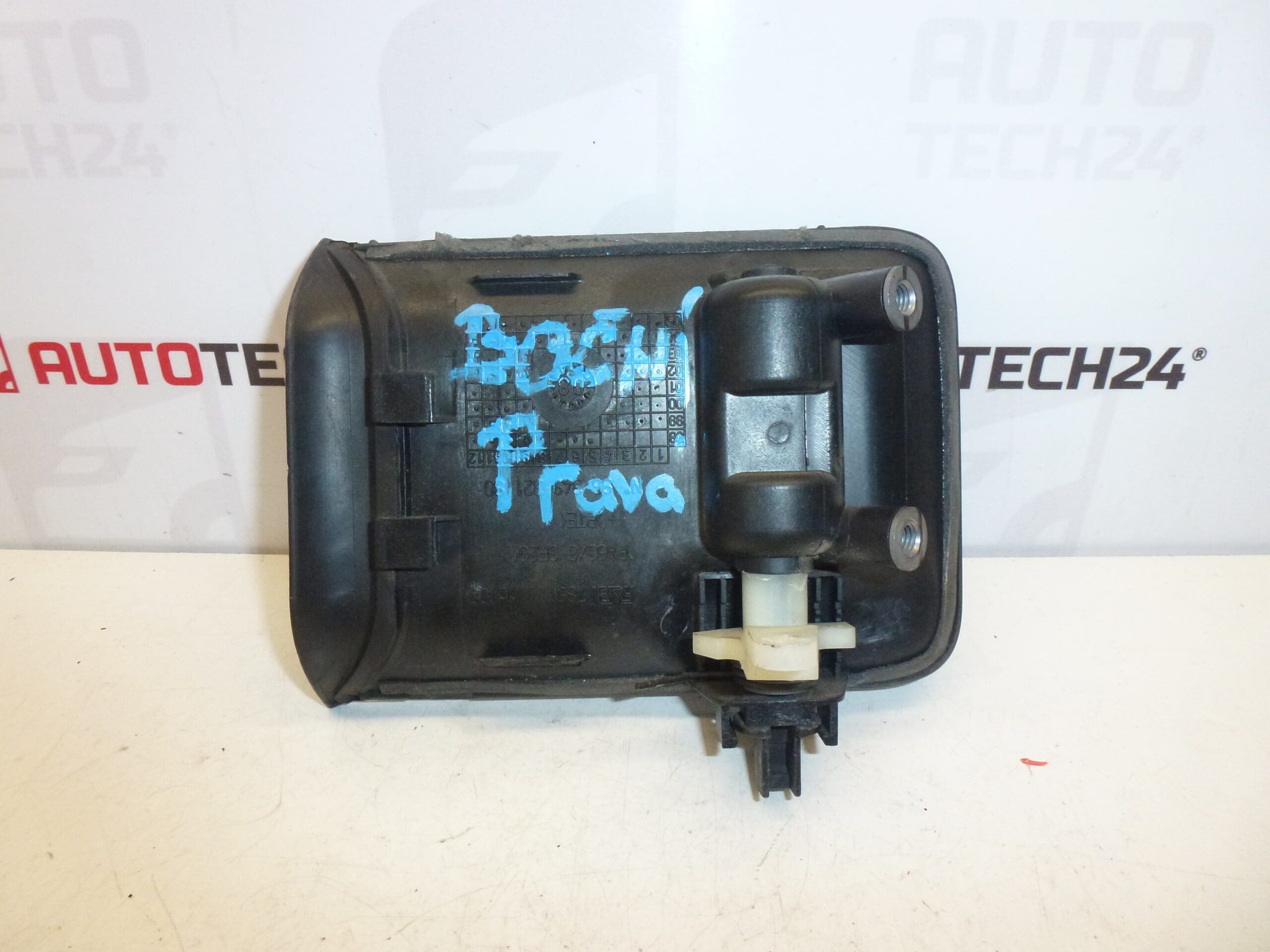 Klamka drzwi tylnych prawa zewnętrzna Citroën Peugeot 9634932180 9101CF