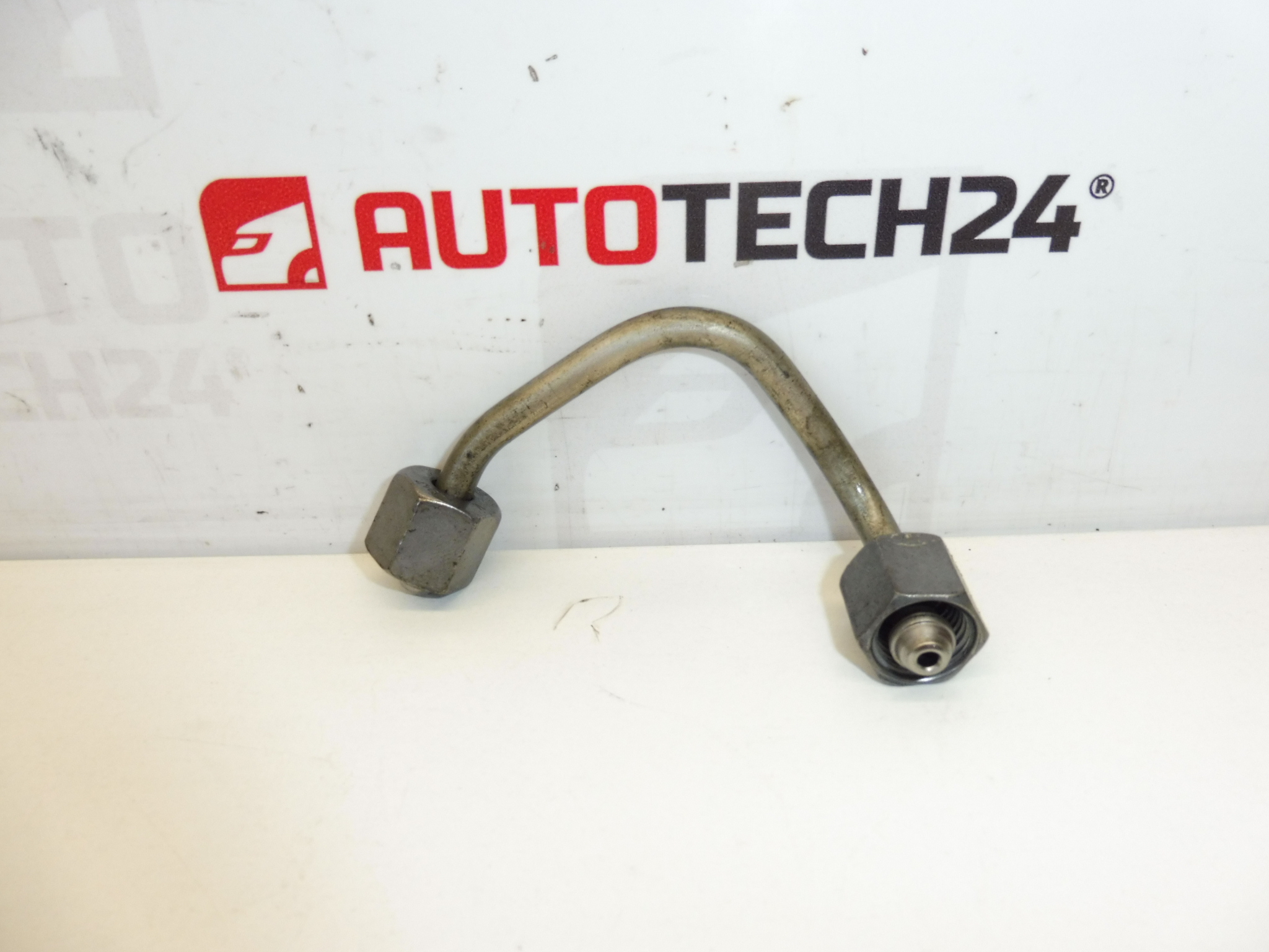 Szyna rurociągu 2-go cylindra Citroën Peugeot 1570L6