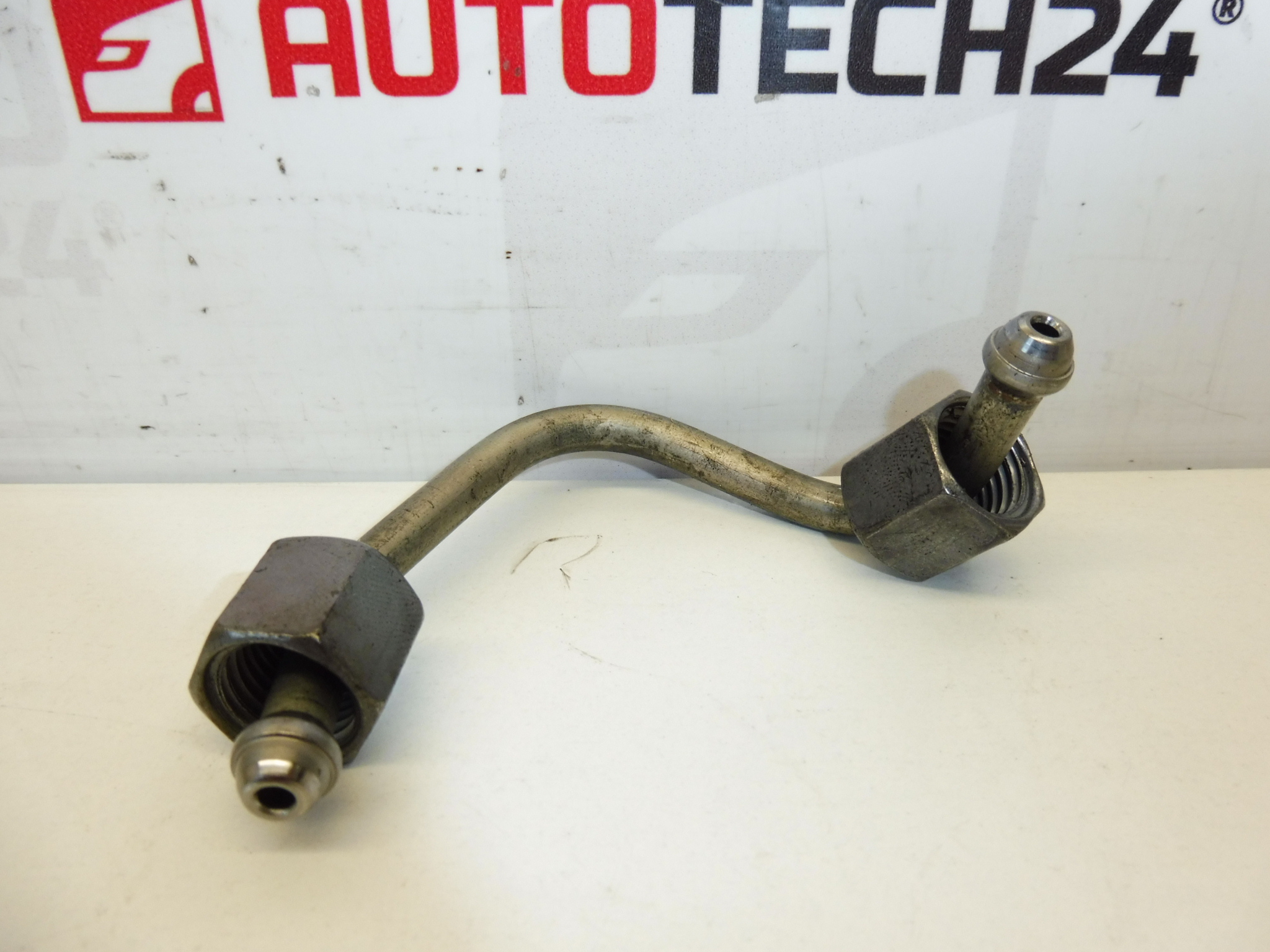 Szyna rurociągu 2-go cylindra Citroën Peugeot 1570L6