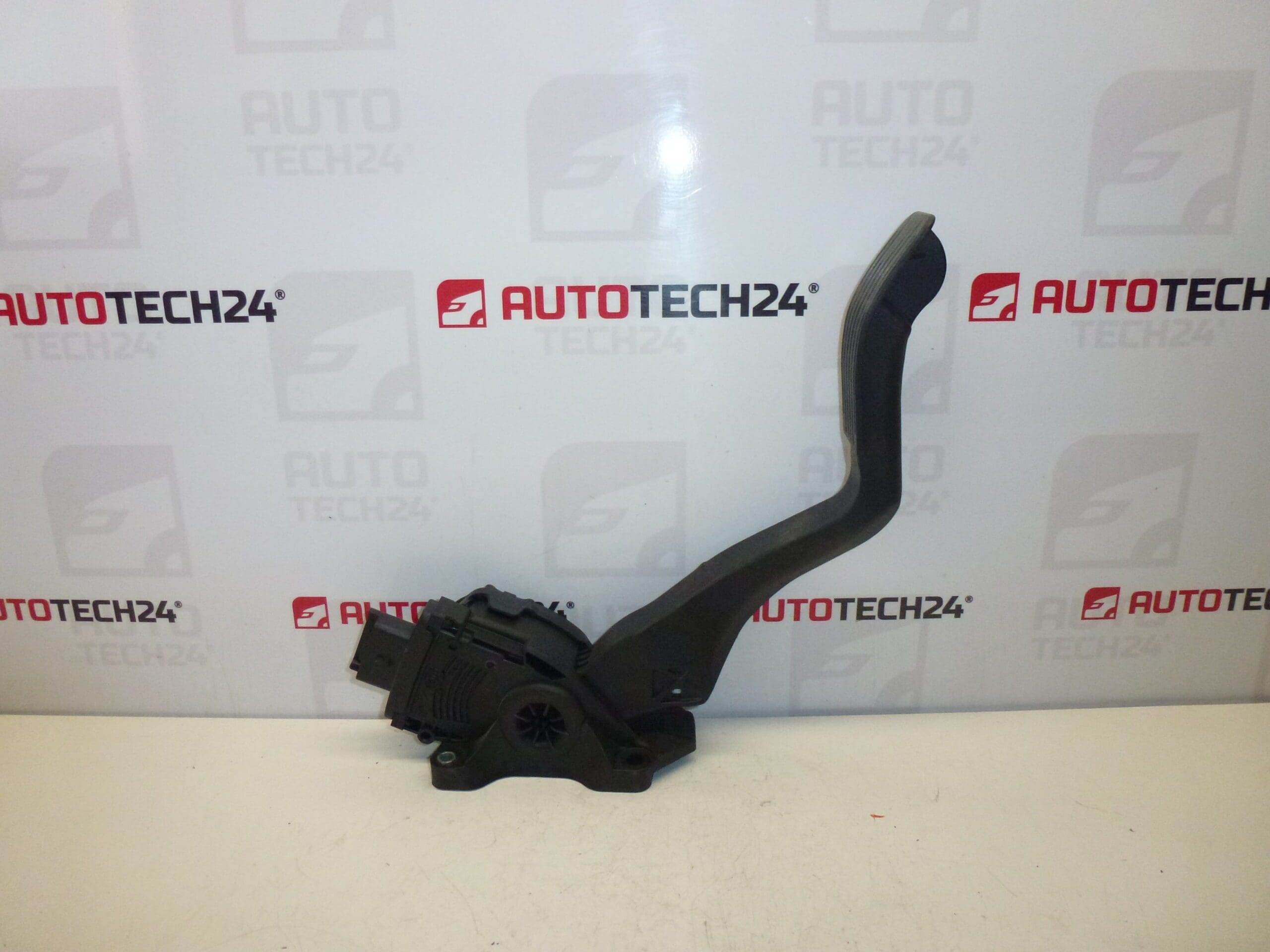 Pedał Gazowy HELLA Citroën Peugeot 9671433780 1601CW | A24