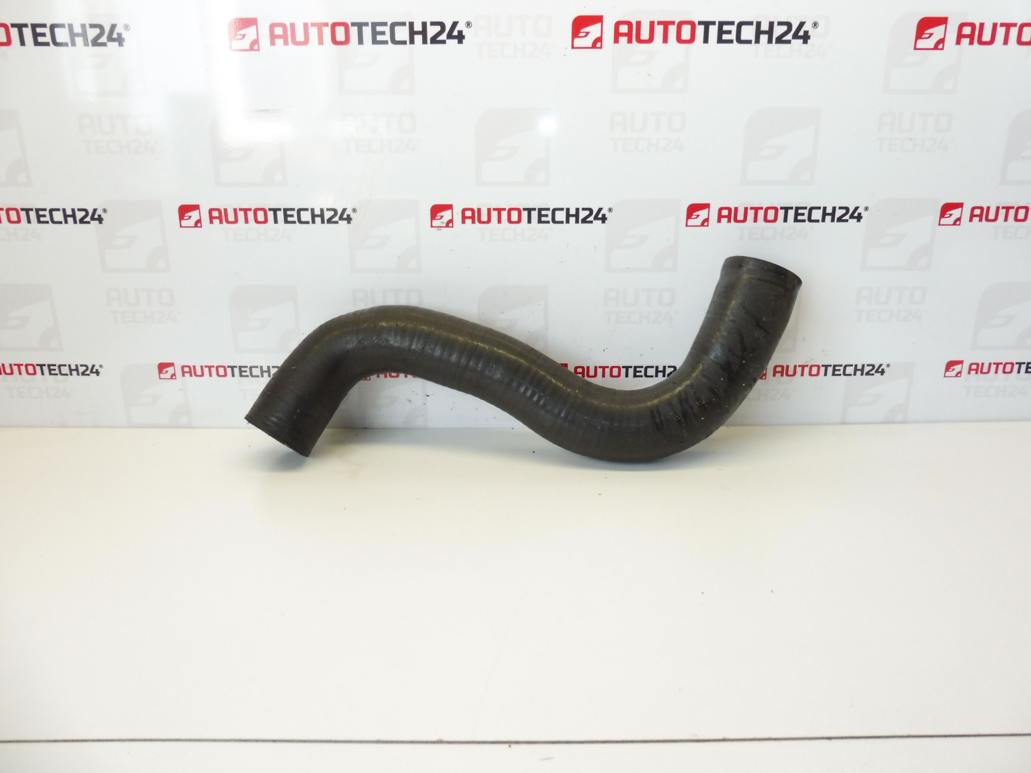 Króciec powietrza intercoolera Citroën Peugeot 2.2 HDI 0382HG