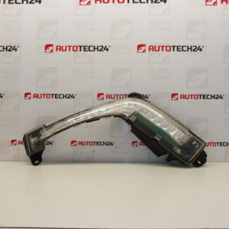 Światła do jazdy dziennej prawe Valeo LED Peugeot 308 89207849 6206X4