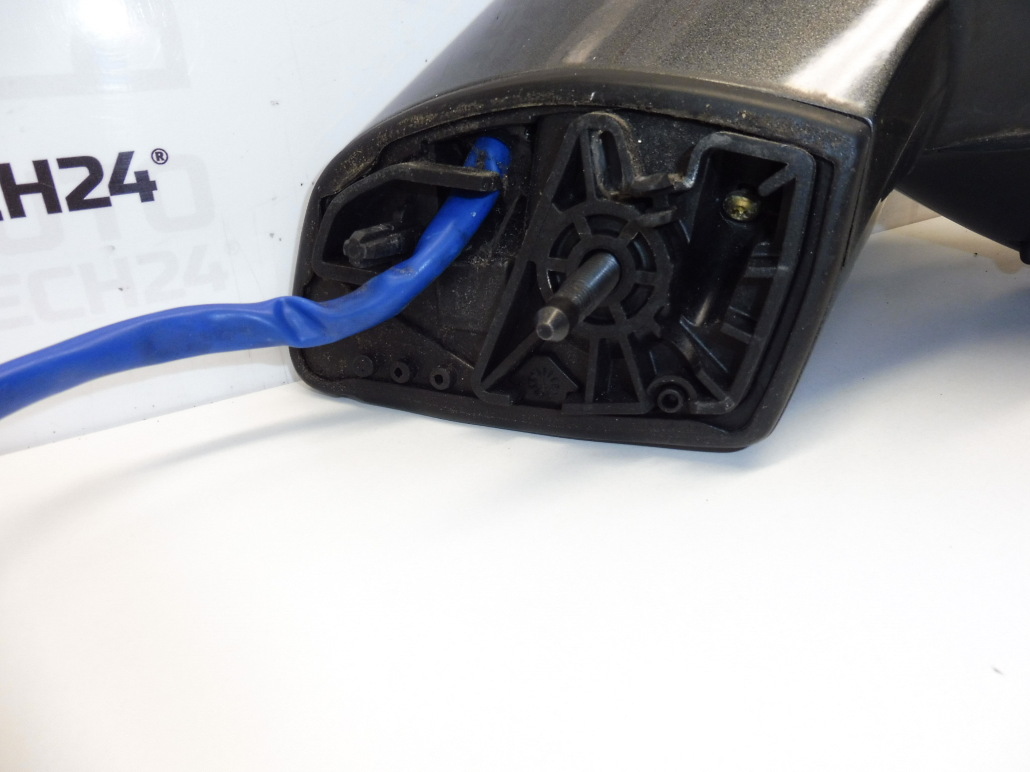 Lusterko prawe Peugeot 308 KTPD 8153NF