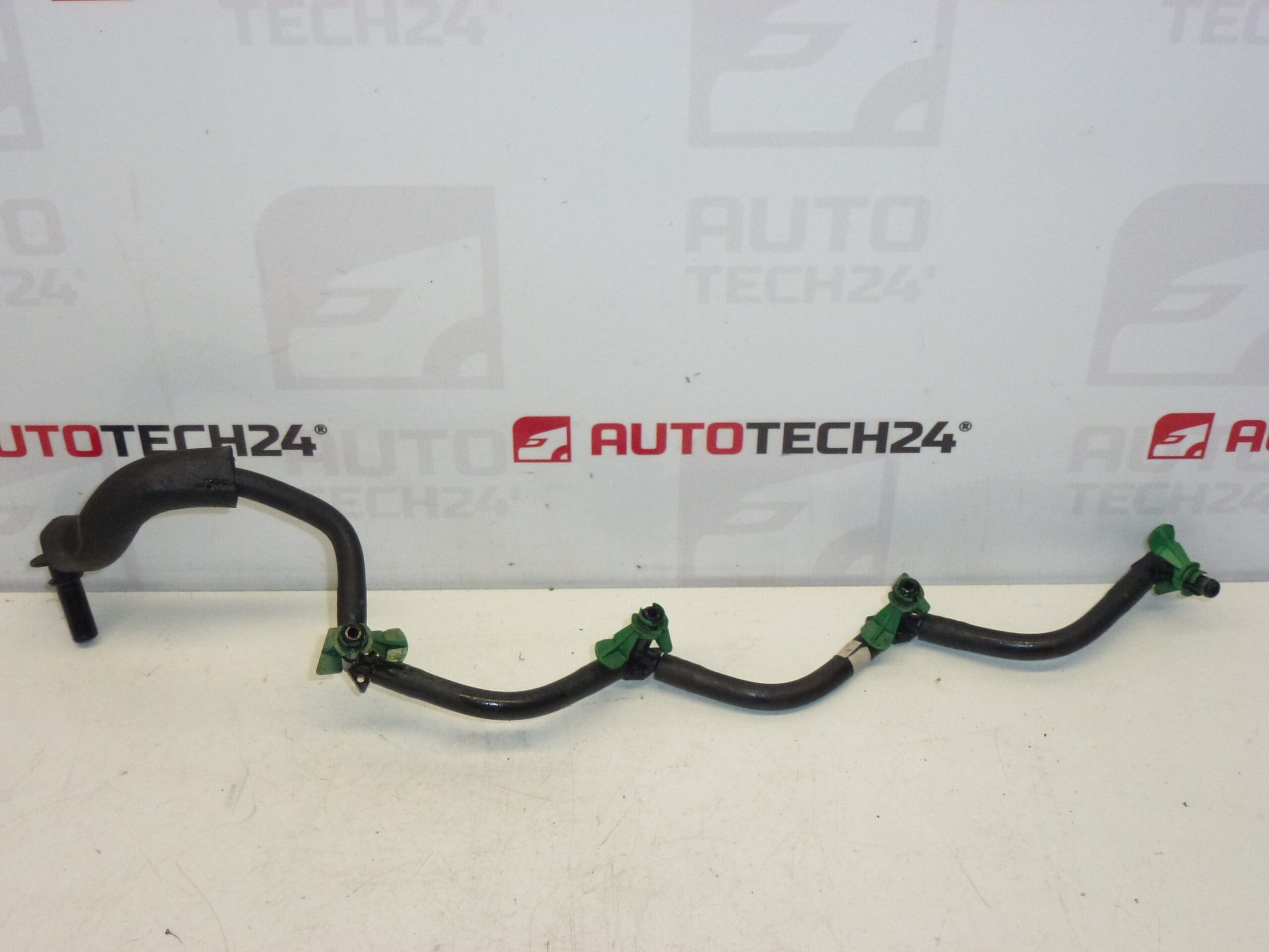 Węże przelewowe Citroën Peugeot 9676245280 9676290580 1574JK