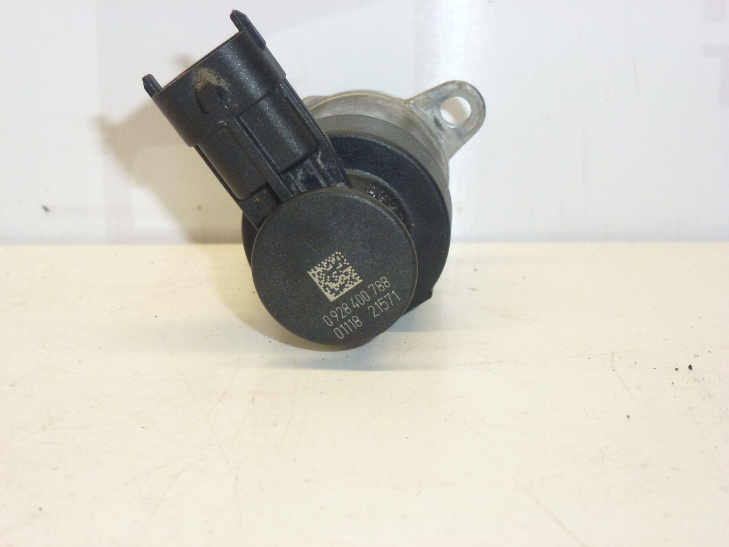 Regulator ciśnienia oleju napędowego Bosch 1.4 1.6 HDI 0928400788