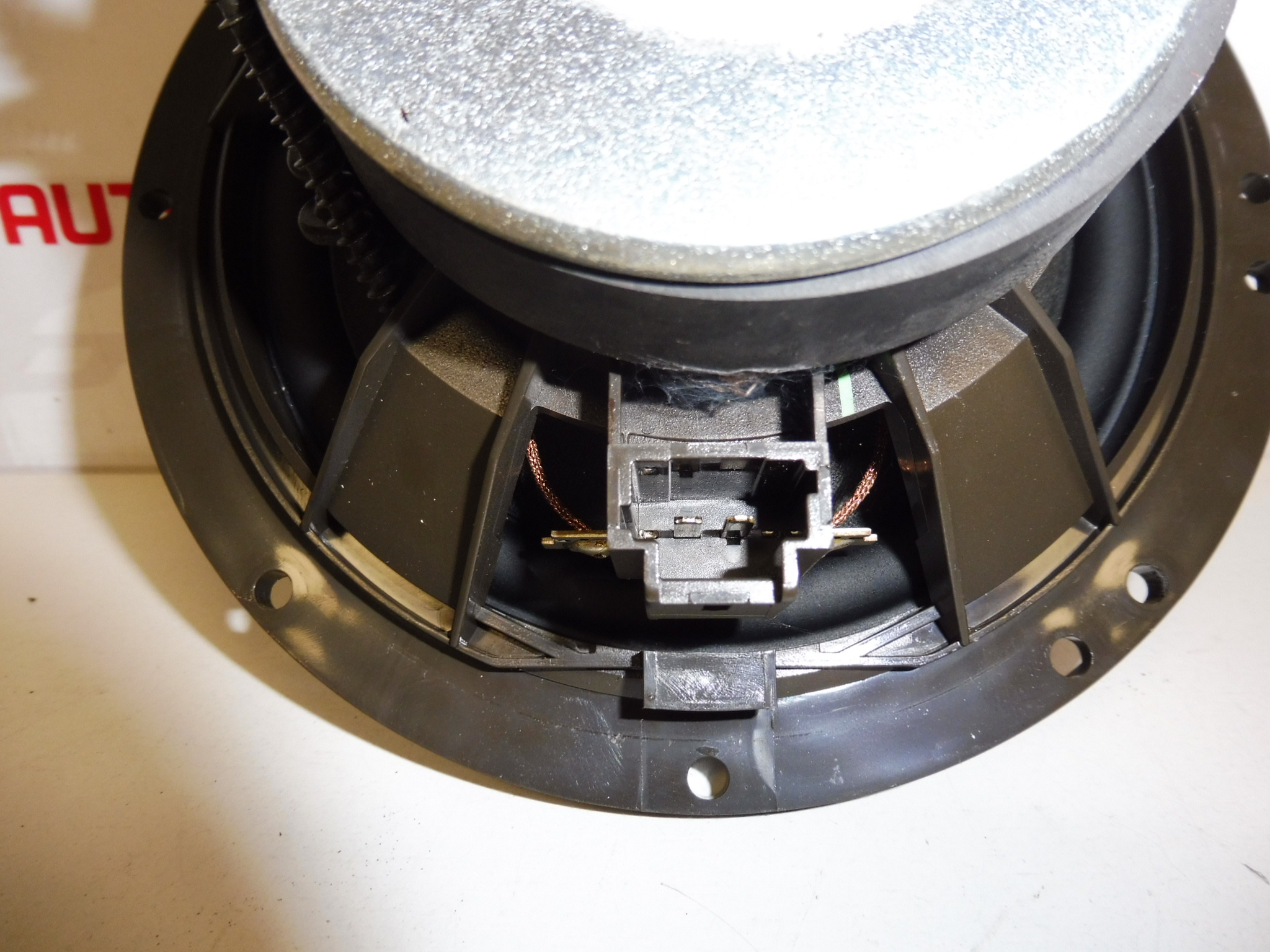 Głośnik JBL Citroën Peugeot 9633513880 6562C4