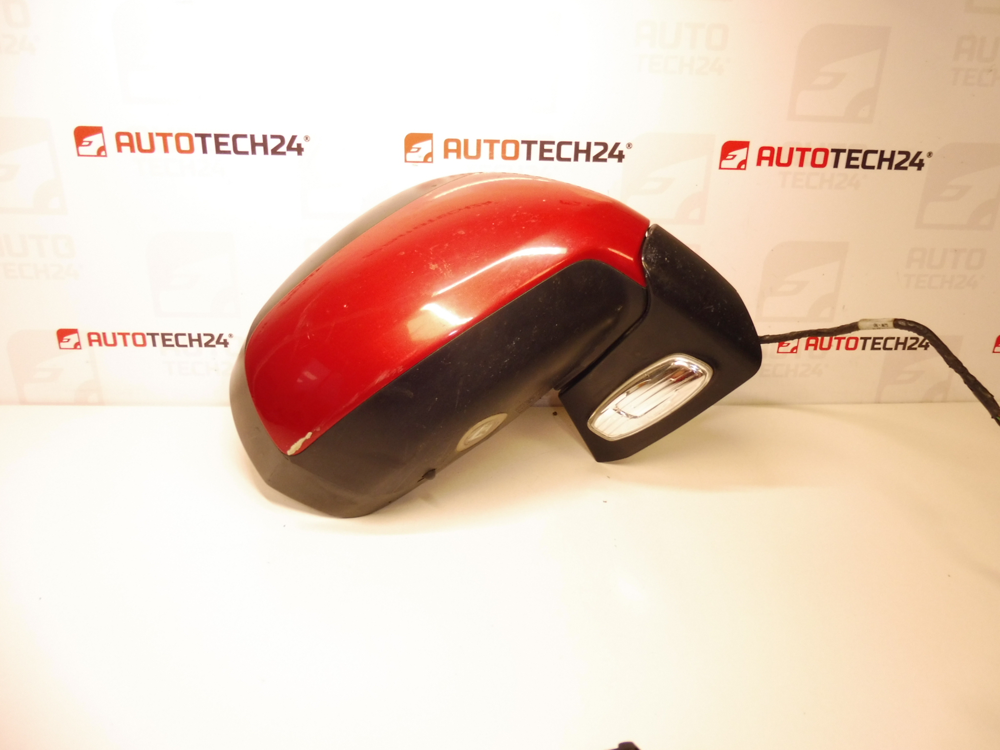 Lusterko prawe EKQD Citroën C4 Picasso 8153G9