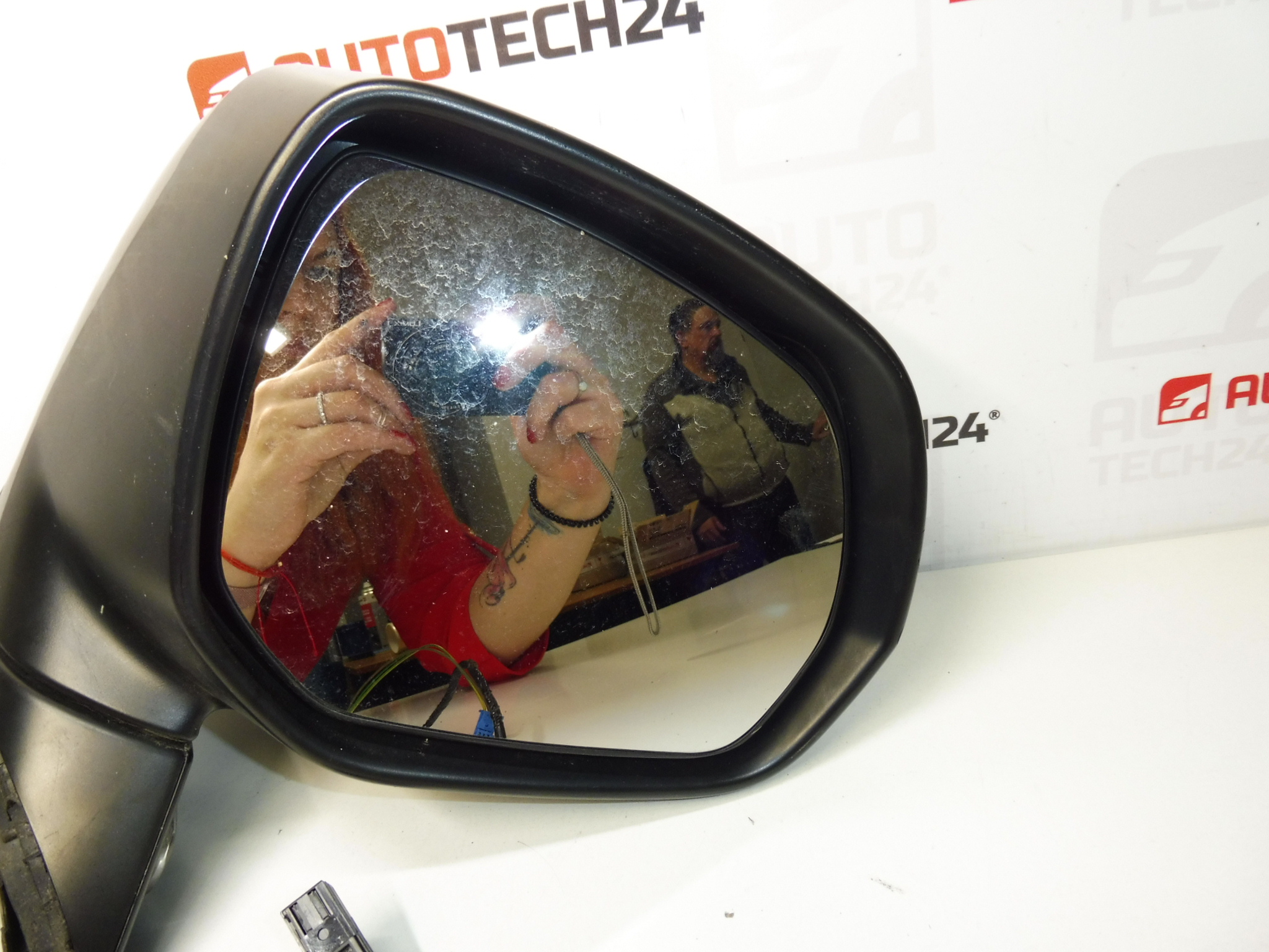 Lusterko prawe EKQD Citroën C4 Picasso 8153G9