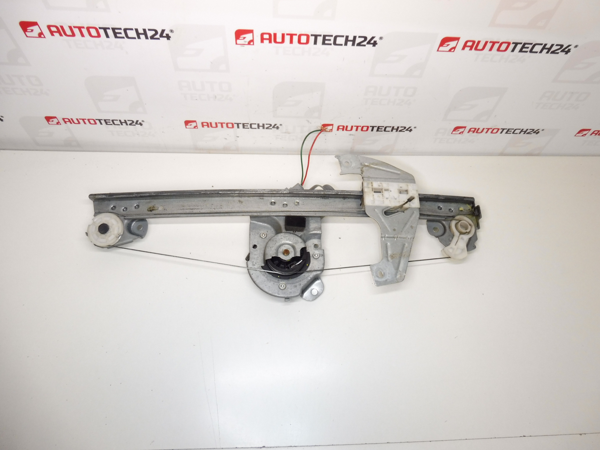 Citroën C1 Peugeot 107 Szyba Przednia Lewa Pobierz 9221T8