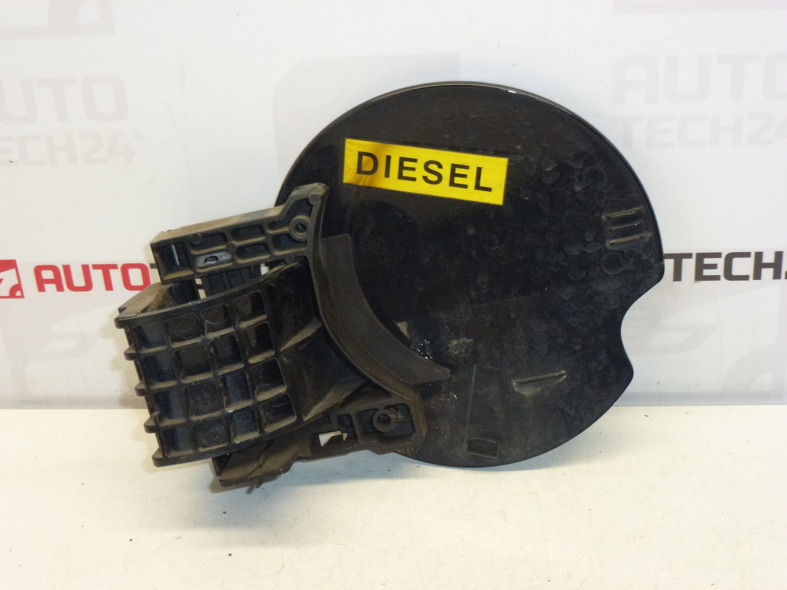 Korek zbiornika paliwa EXLD Peugeot 307 CC 9643084577 1517A5