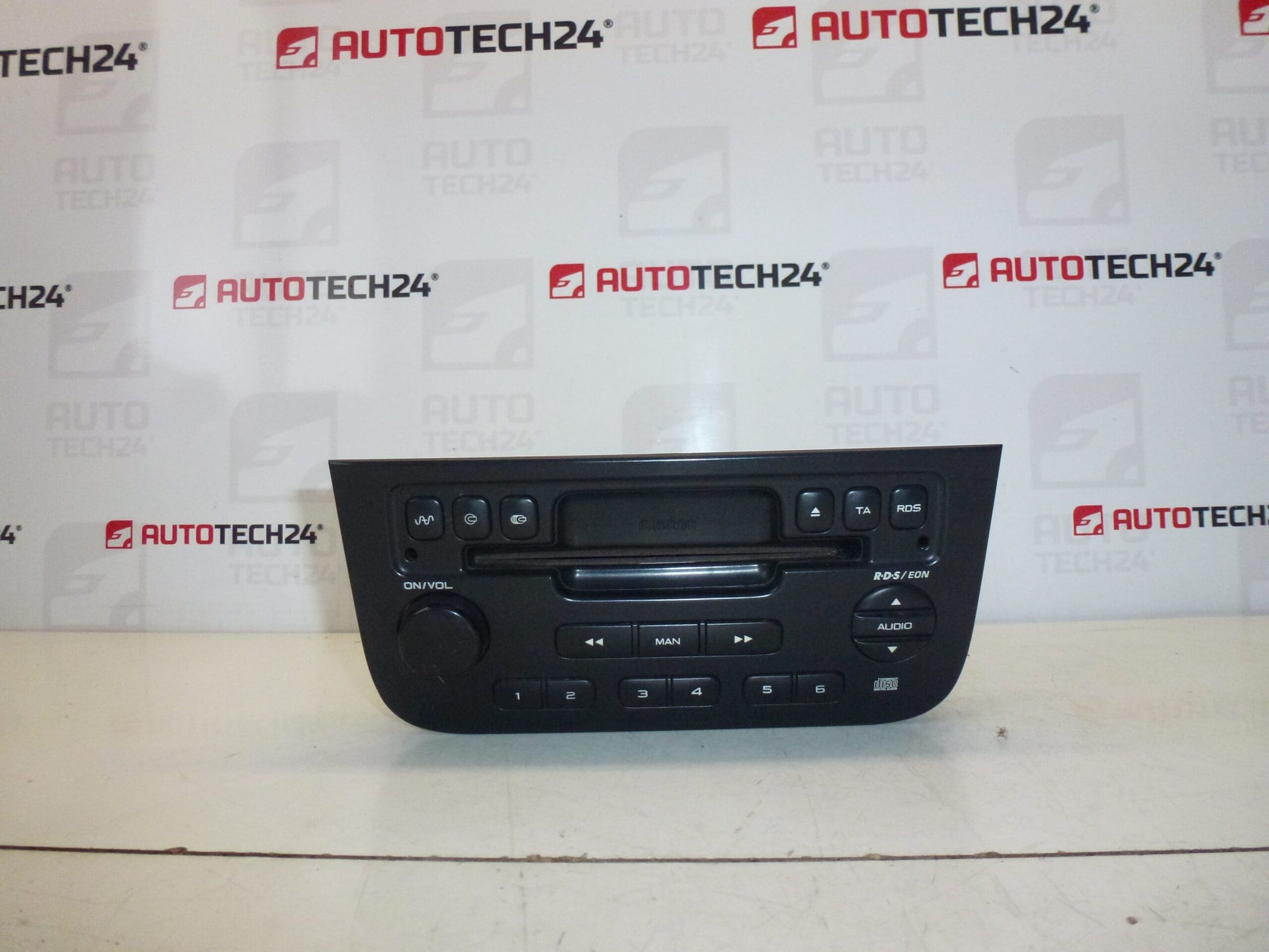 Radio samochodowe z CD Peugeot 406 96466561ZL 6564TH