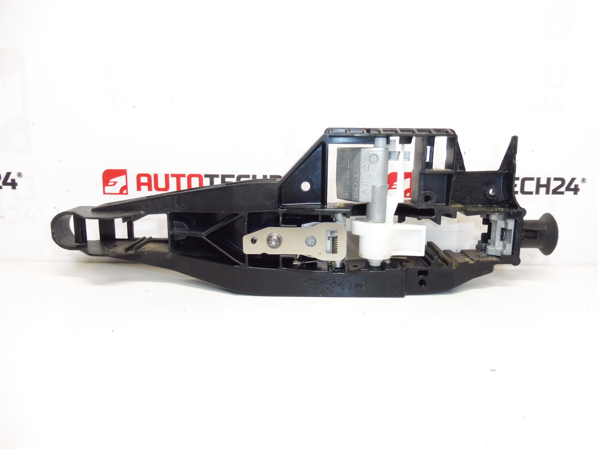 Mocowanie klamki drzwi tylnych prawych Citroën C3 Picasso 9109E7