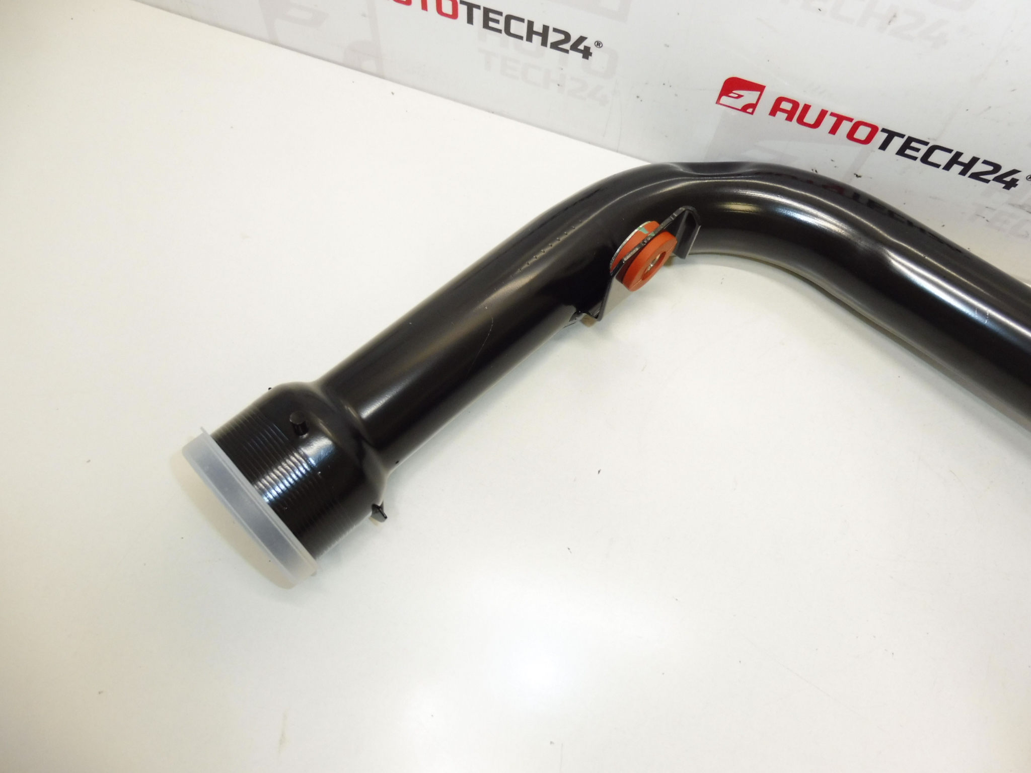 Nowe przyłącze turbo powietrza Citroën Peugeot 2.2 HDI 1606660380