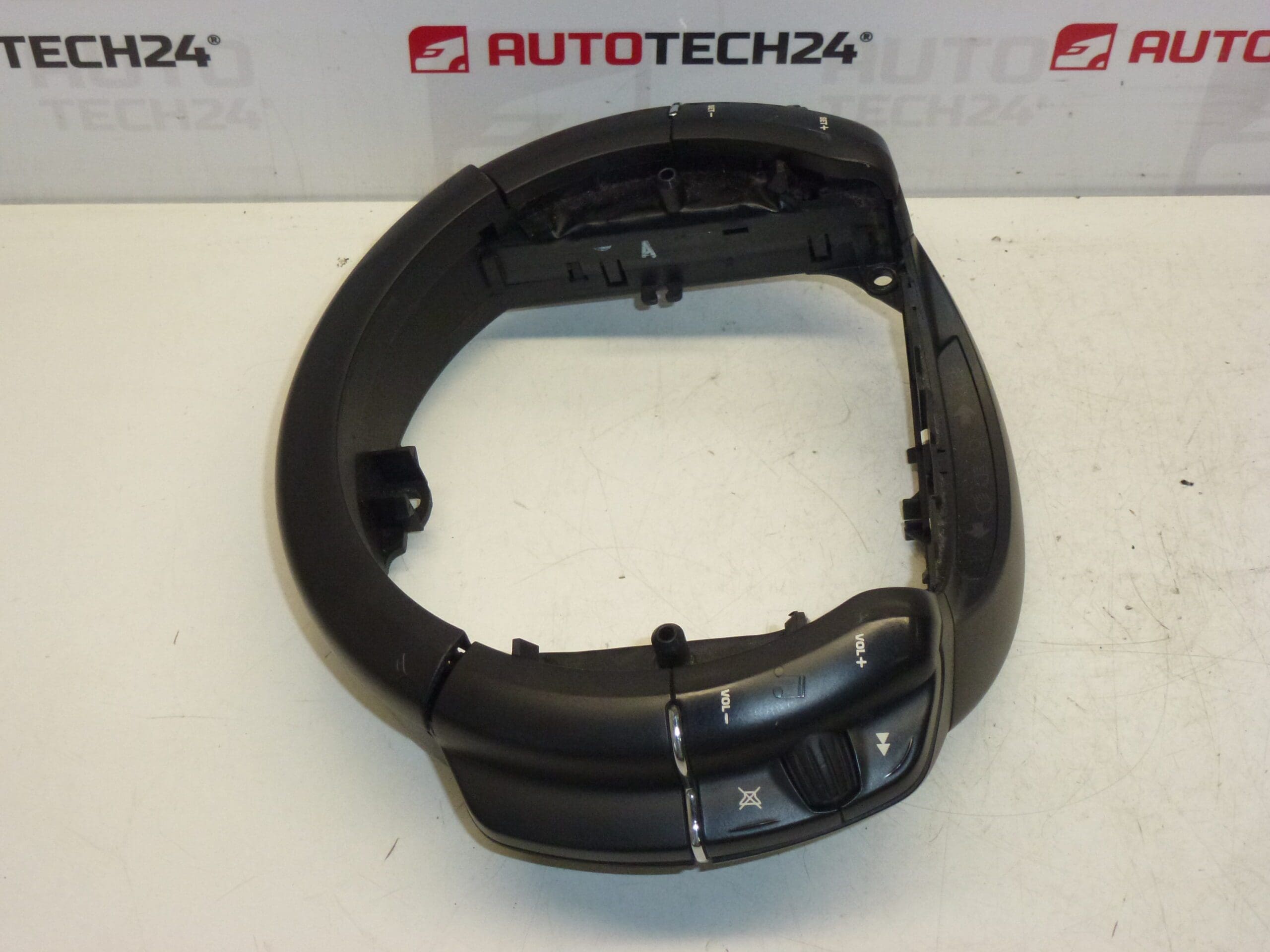 Sterowanie kierownicą Citroën C4 96497900XT 6239QZ 6242EZ