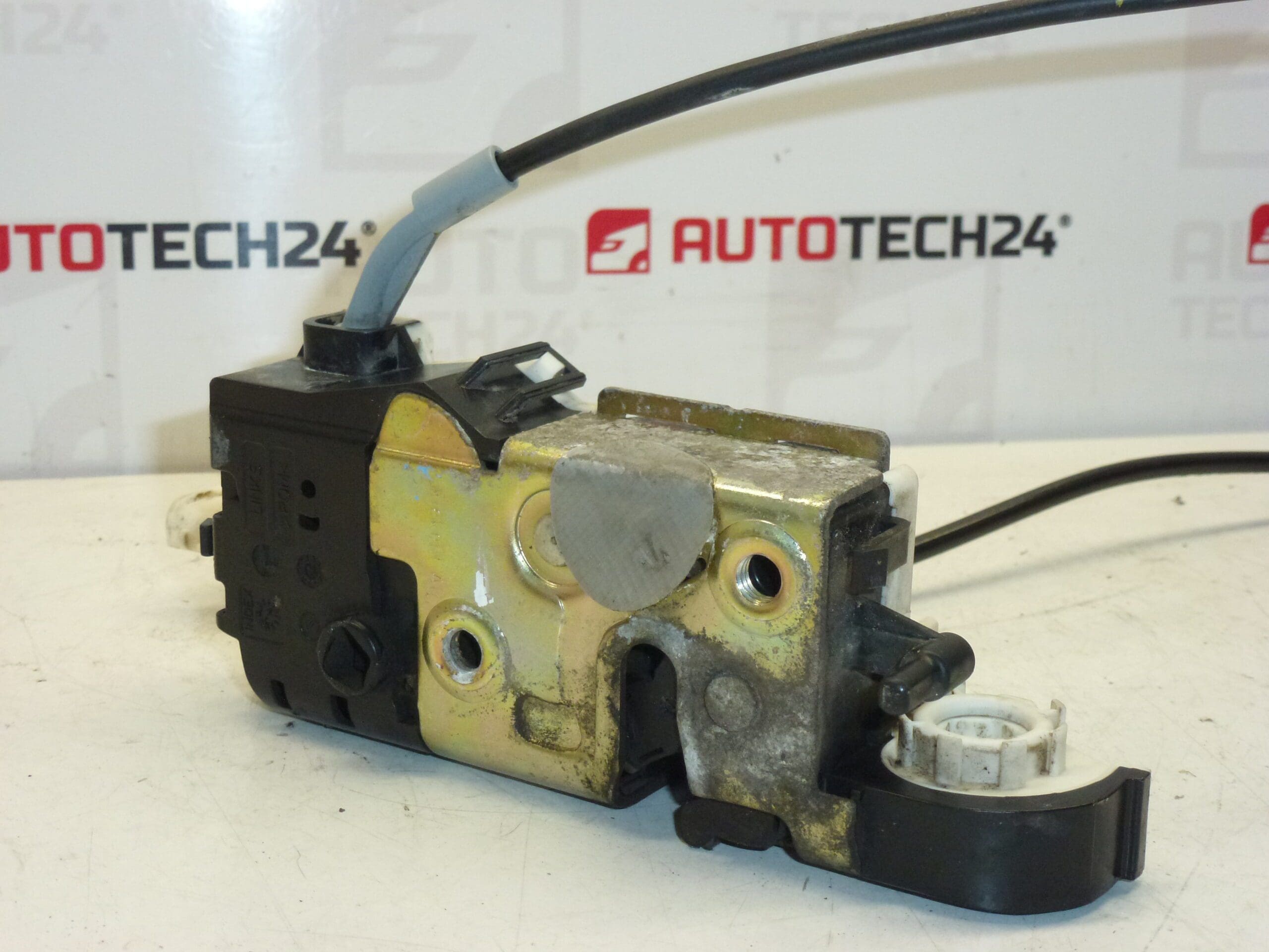 Zamek drzwi przednich lewych Citroën C4 5 drzwi 9681337180 9135Z5