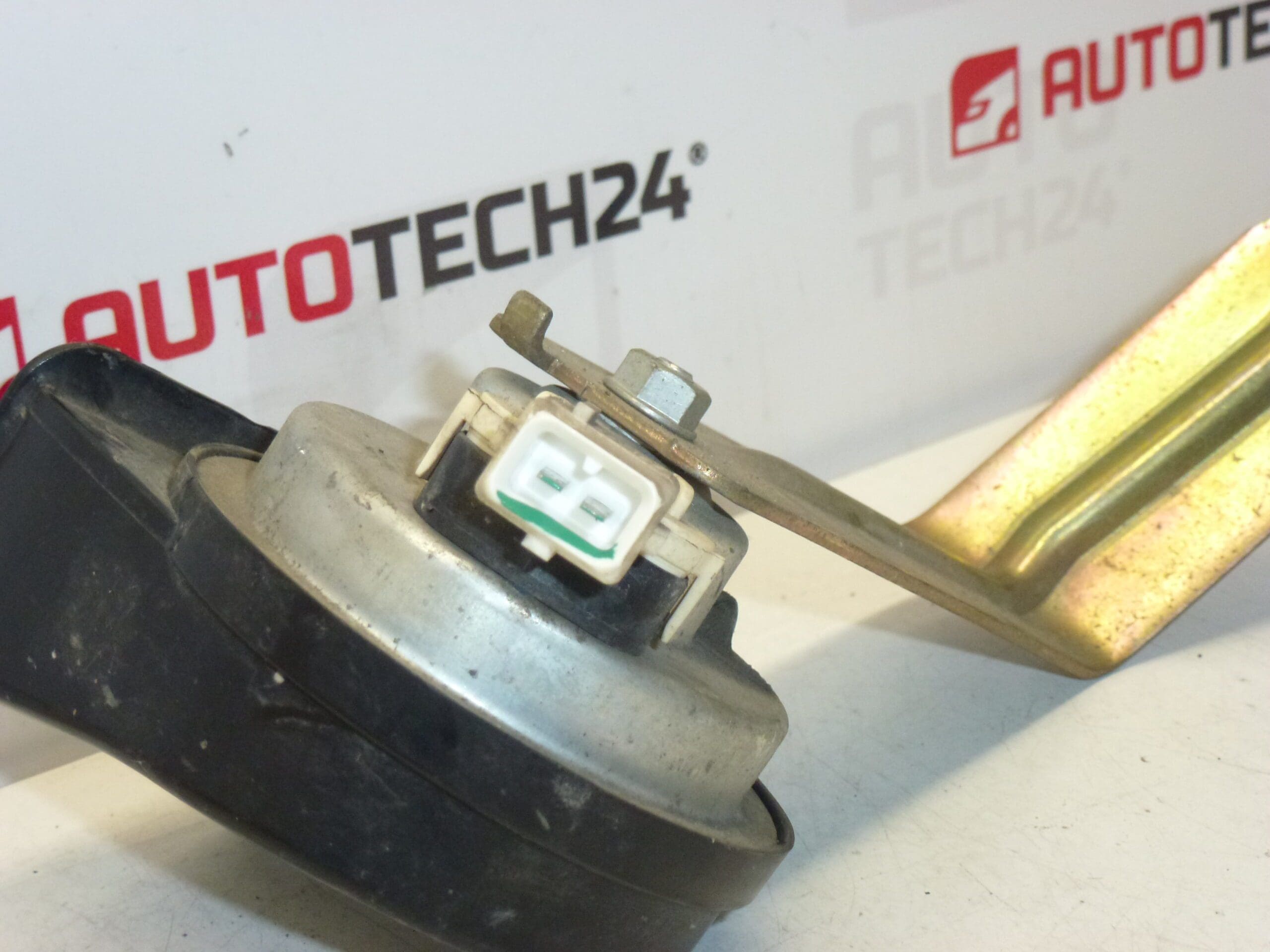 Klakson z uchwytem Citroën C2 i C3 6236E8