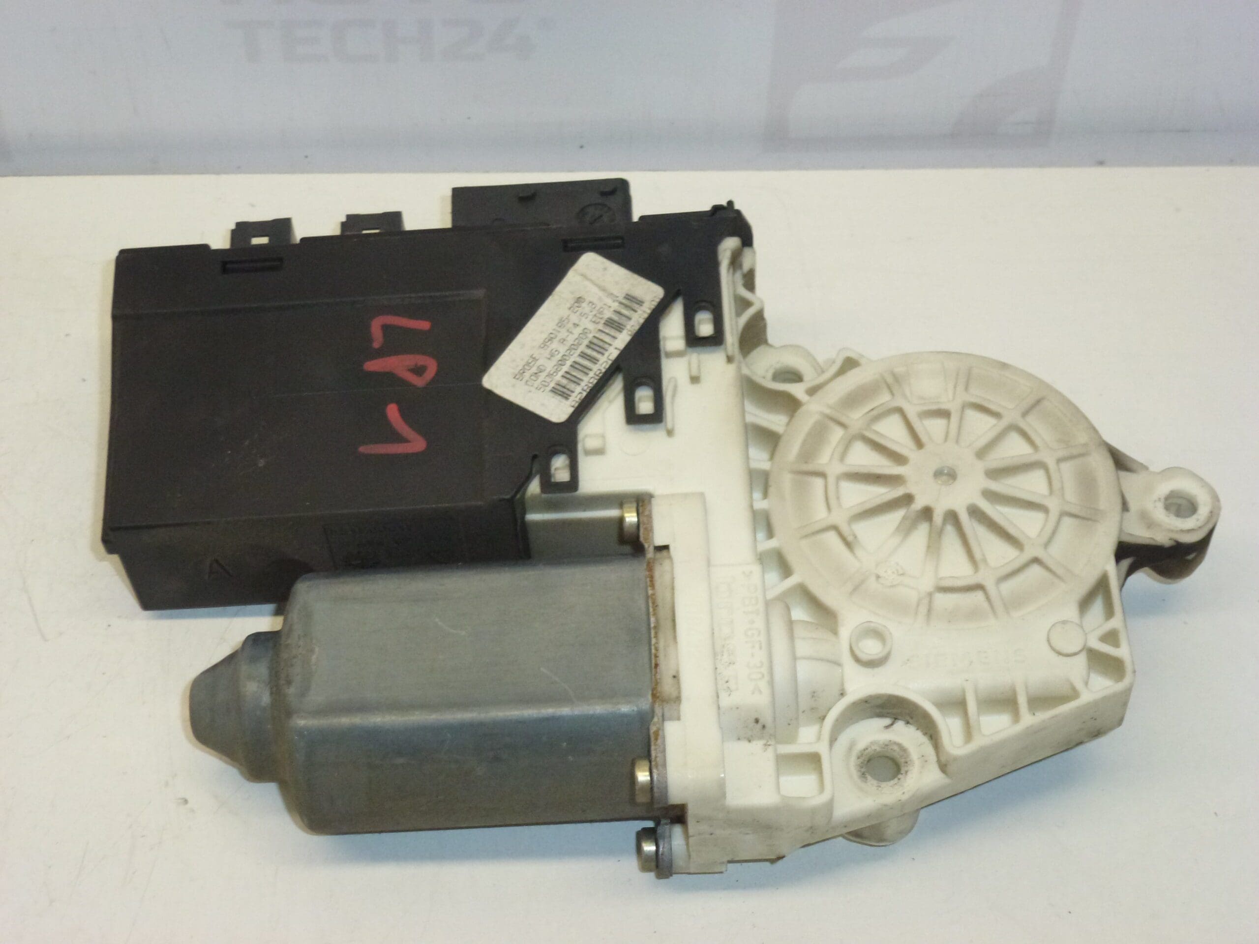 Citroën C5 Silnik naciągu przedniej lewej szyby 9637541280 9221P4