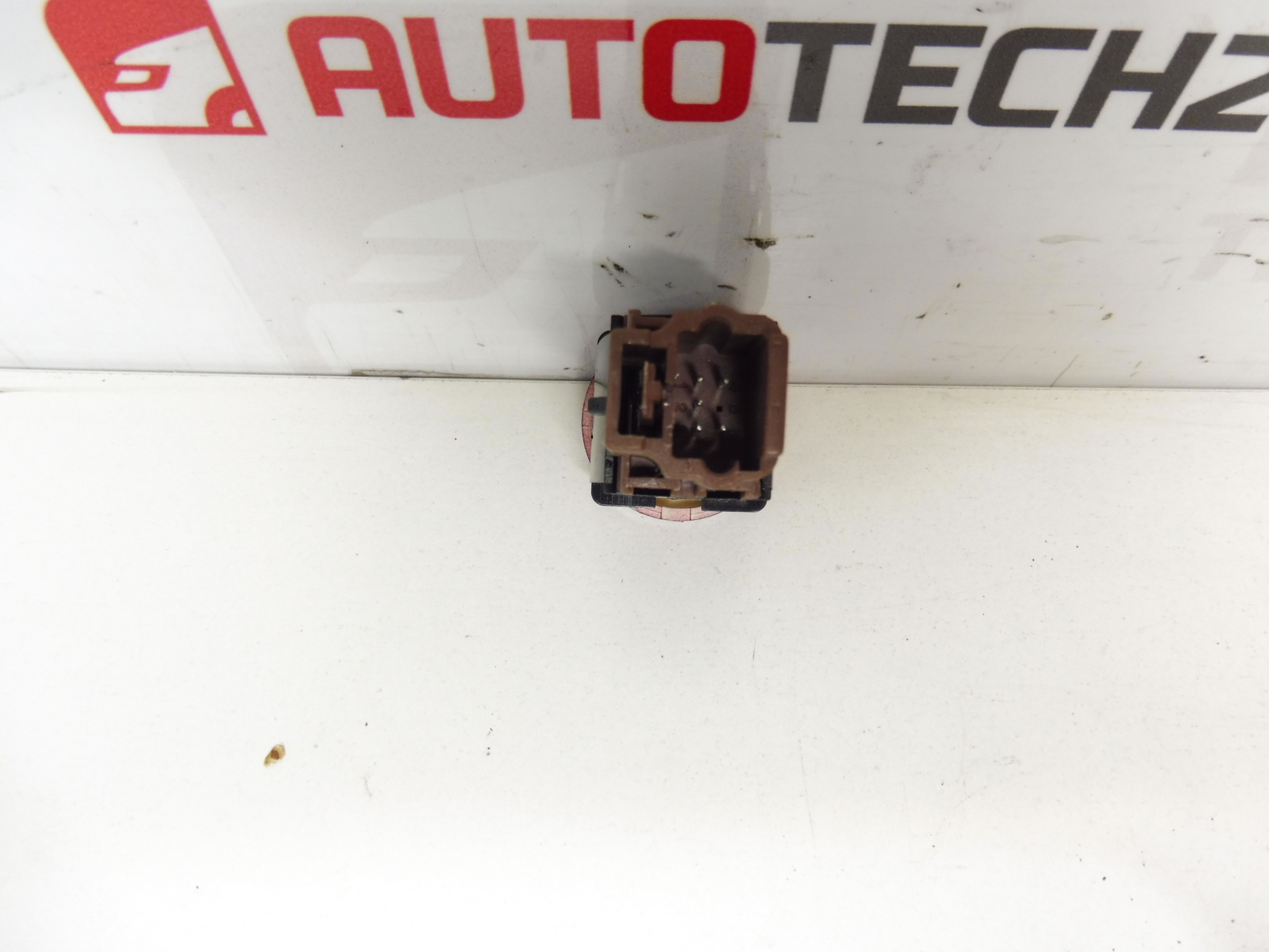 Sterownik świateł awaryjnych Citroën Xsara 655496