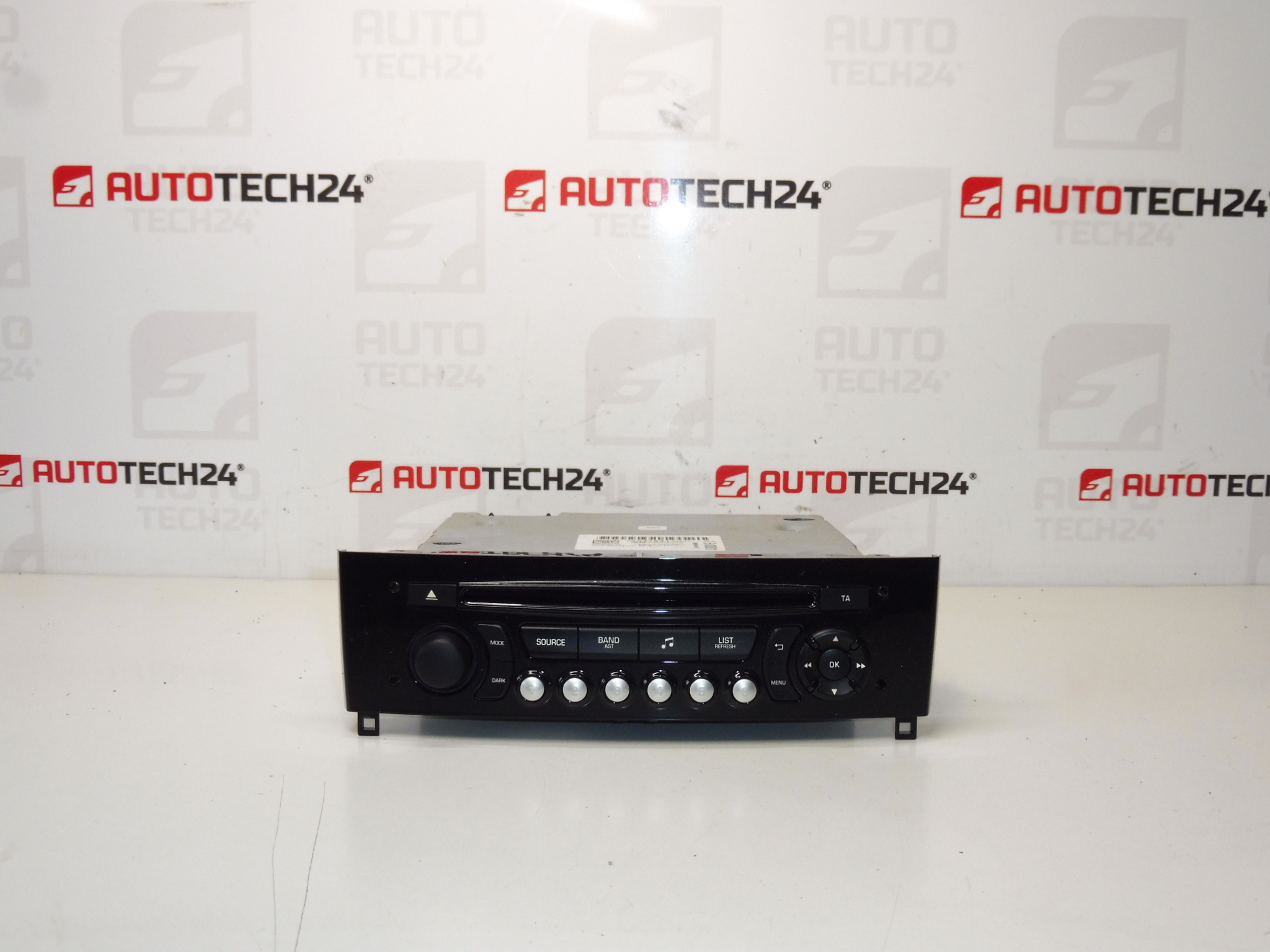 Radio samochodowe CD Continental RD45 Peugeot 308 98041641XN 16108240XN