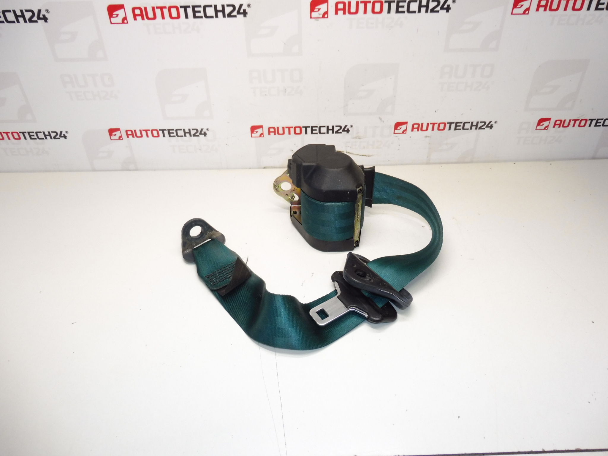 Pas bezpieczeństwa tył Citroën Berlingo i Peugeot Partner 8973YP