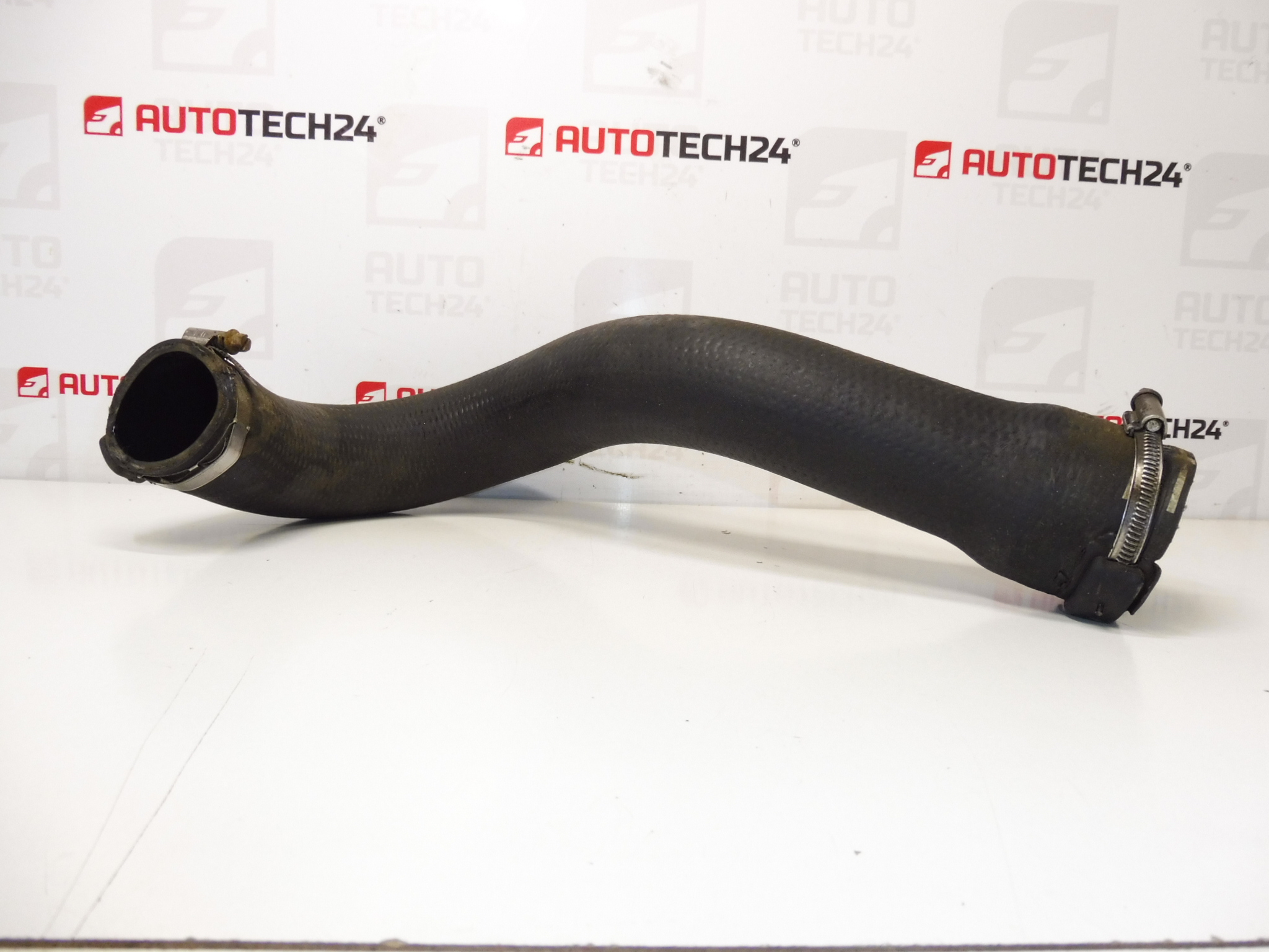 Złącze powietrza do wymiennika Citroën Peugeot 2.2 HDI 0382EW