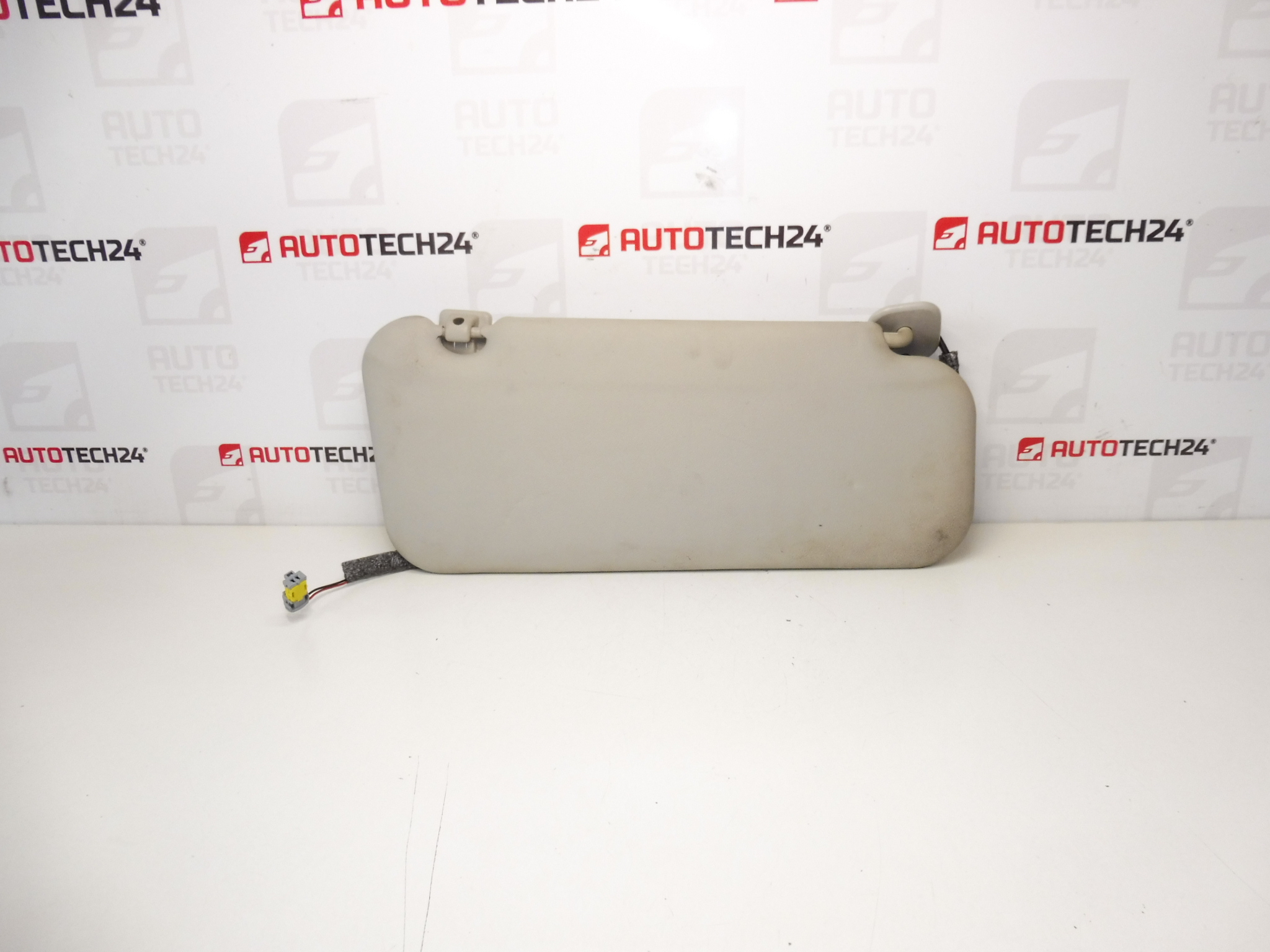 Osłona przeciwsłoneczna lewa Citroën Peugeot 8143HS