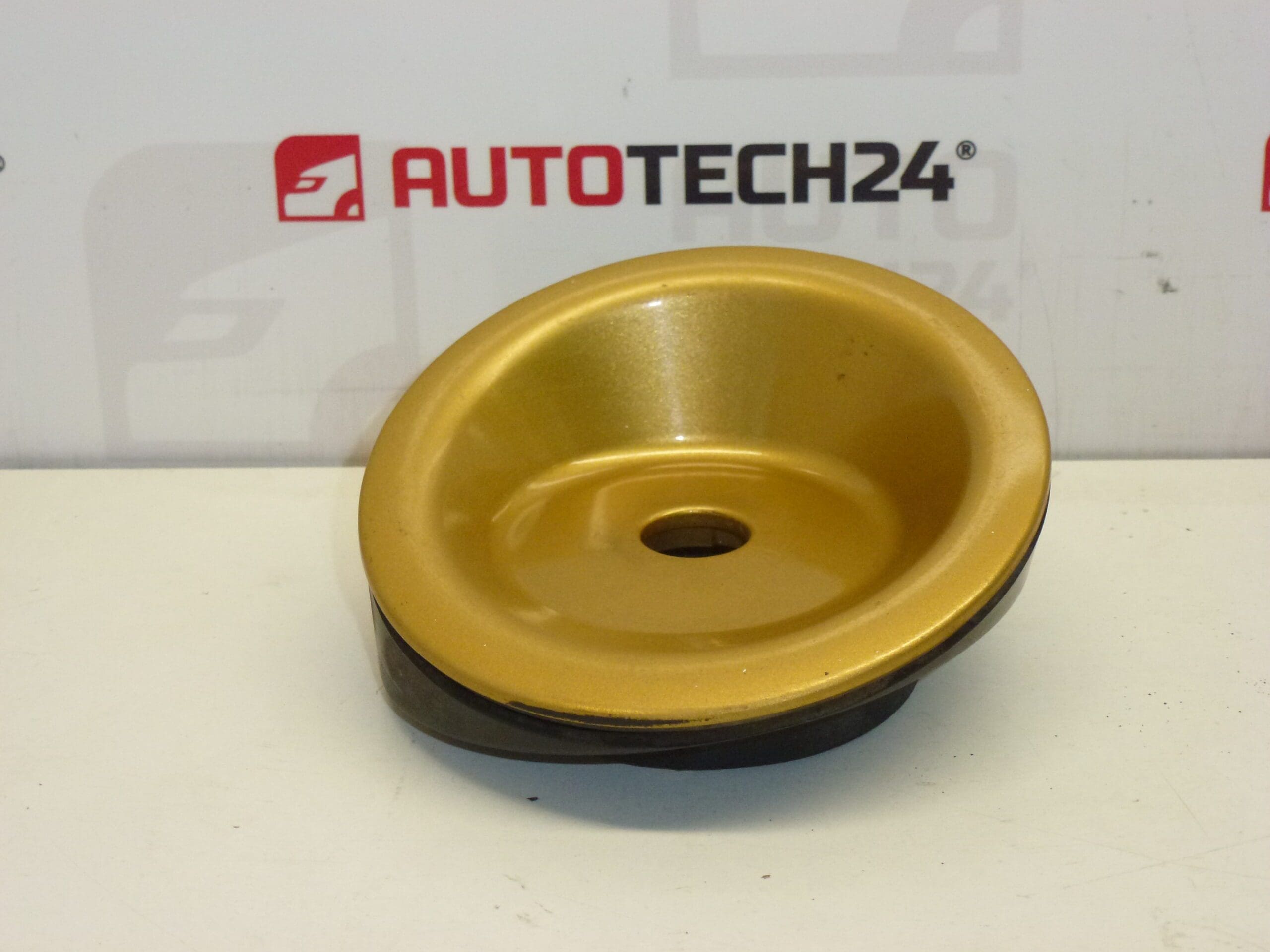 Korek wlewu paliwa Citroën Berlingo Peugeot Partner 9636357777 pomarańczowy