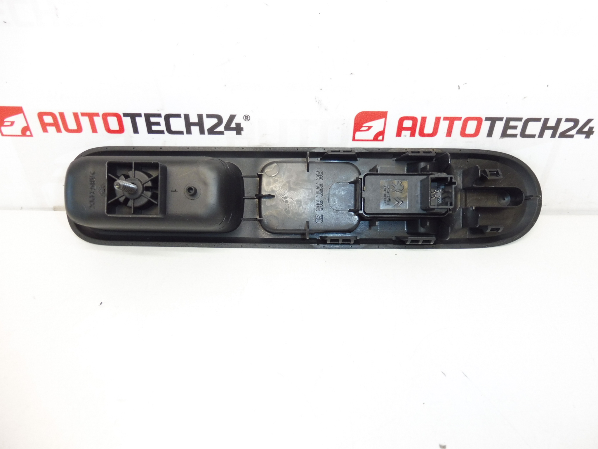 Sterowanie Szyb Peugeot 3008 i 5008 96662297XT 96650618ZD 6490X3