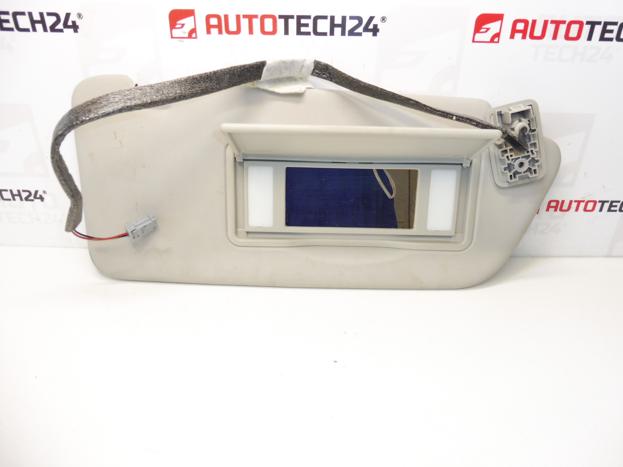 Osłona przeciwsłoneczna Peugeot 3008 5008 prawa 816334 16115131BJ