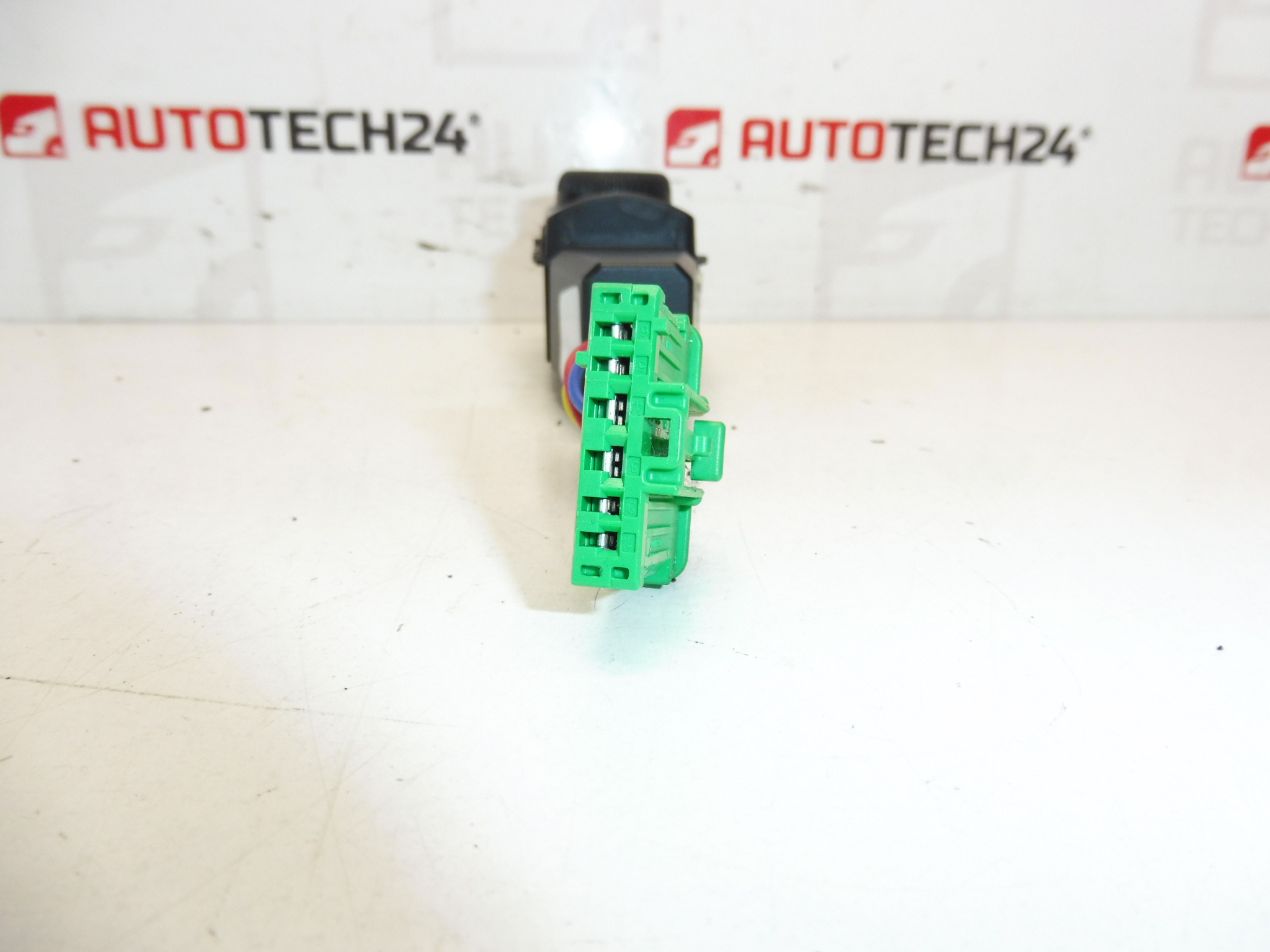 Peugeot 3008 5008 Sterowanie nagrzewnicą i klimatyzacją 96846886XT 6451YX