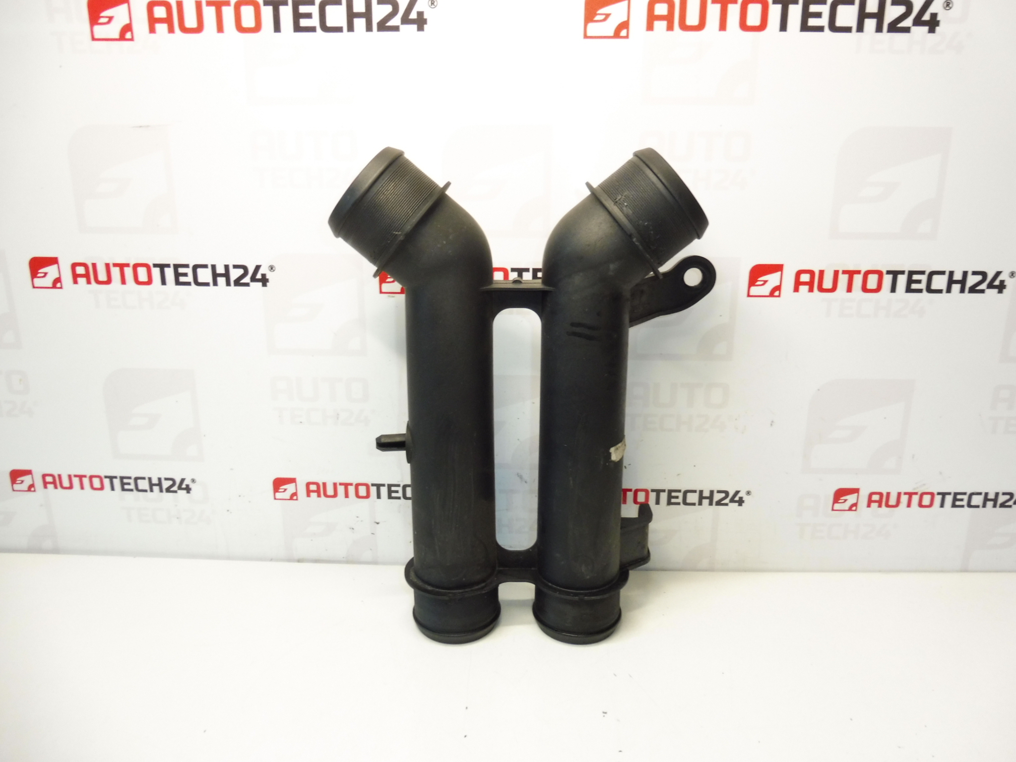 Przyłącze powietrza 1.6 HDI Citroën Peugeot 0382EE