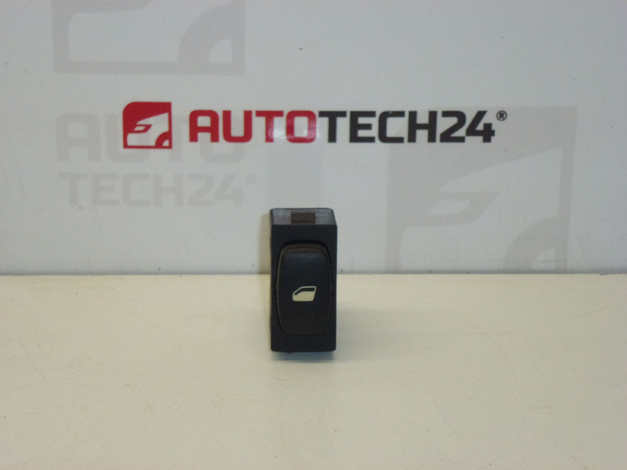 Citroën Peugeot 96360166XT 6554E8 Sterowanie szybami