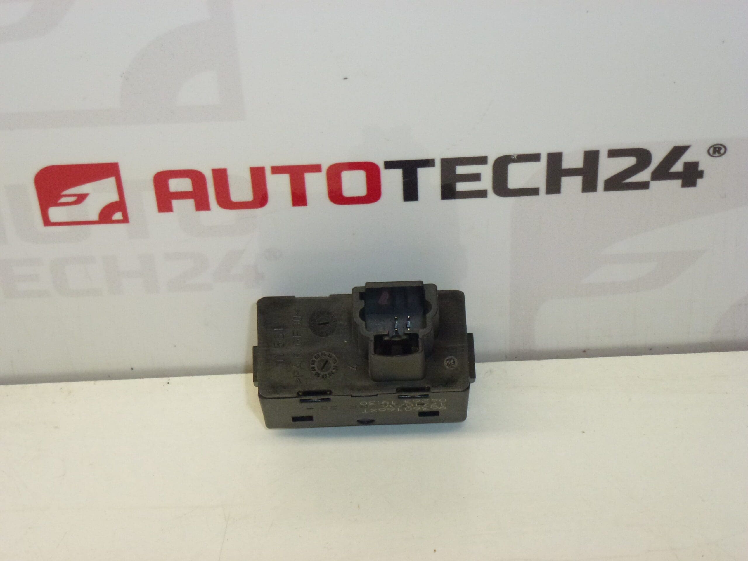 Citroën Peugeot 96360166XT 6554E8 Sterowanie szybami