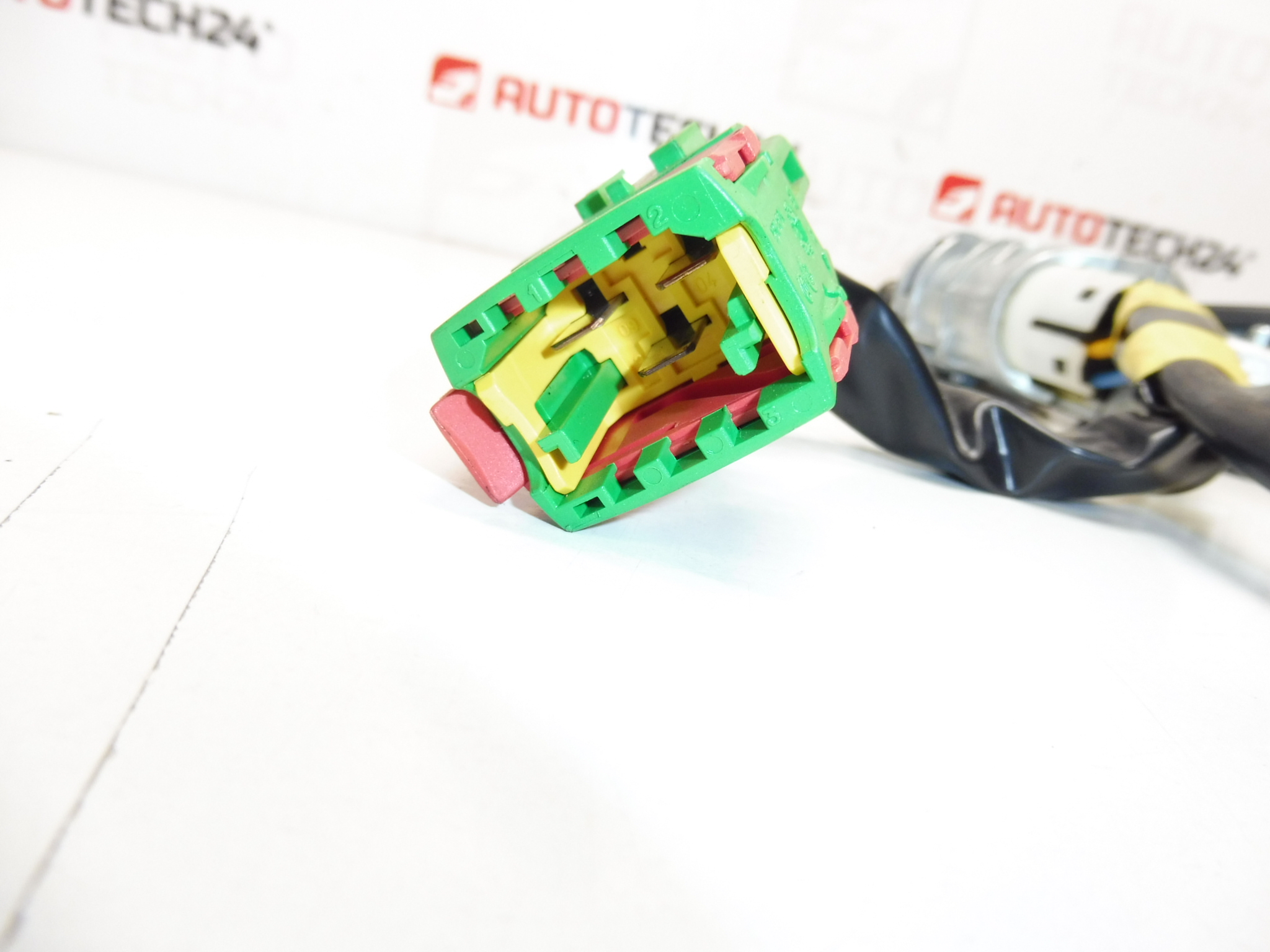 Komplet zamków Peugeot 1007 4162EV 4162AH 2 klucze